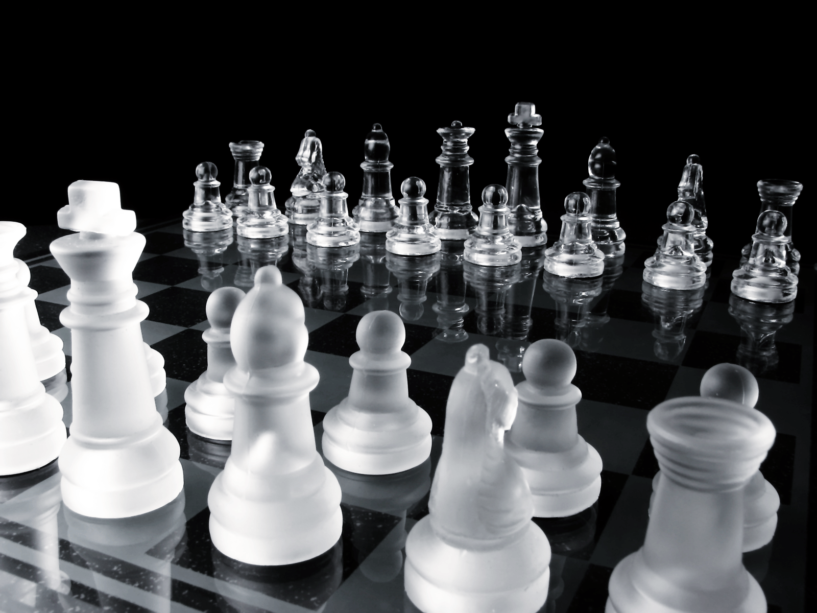 1600x1200 Colorful Chess Wallpaper
