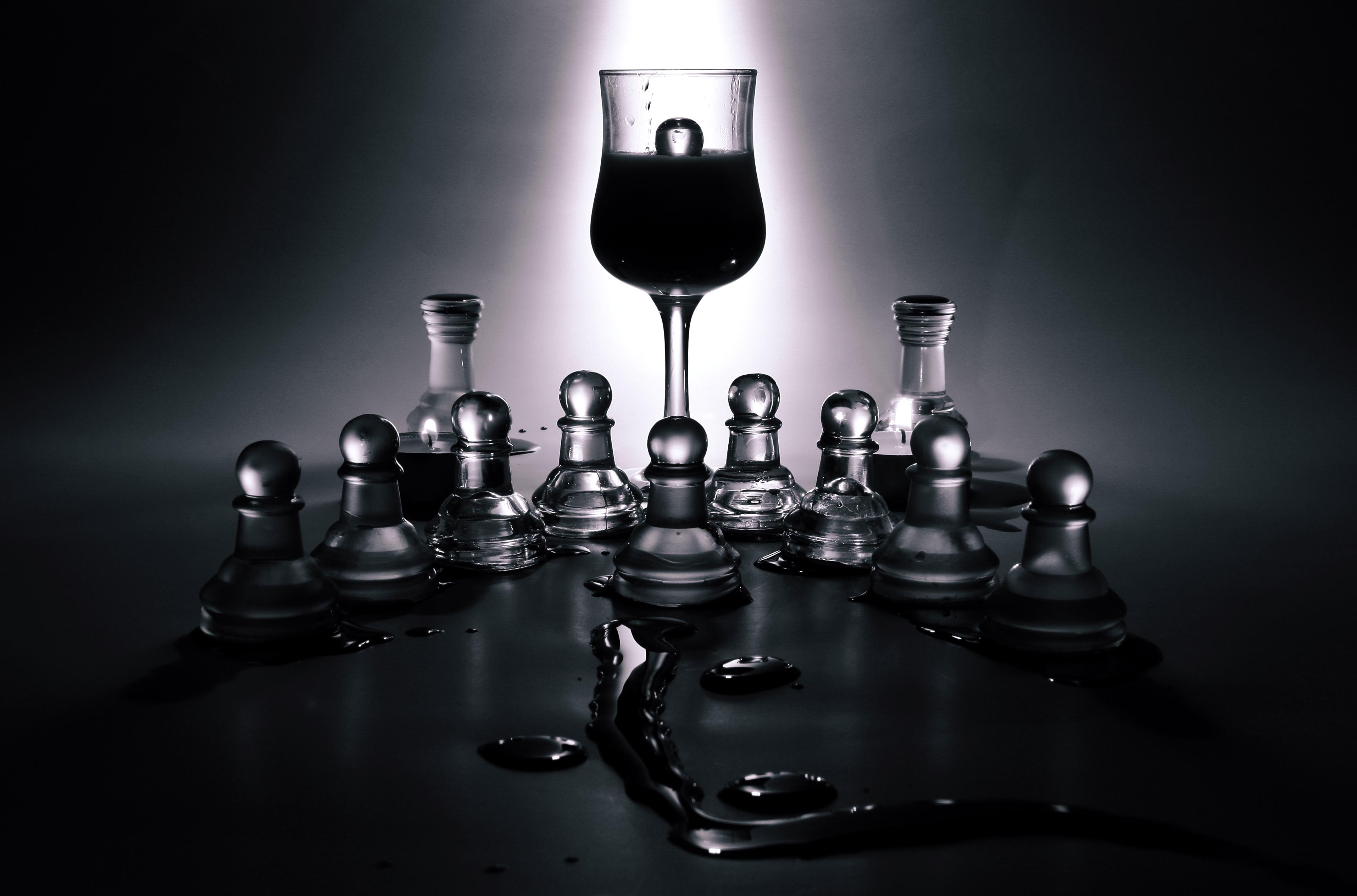 3827x2528 Clear Glass Chess Piece and Wine Glass · Free