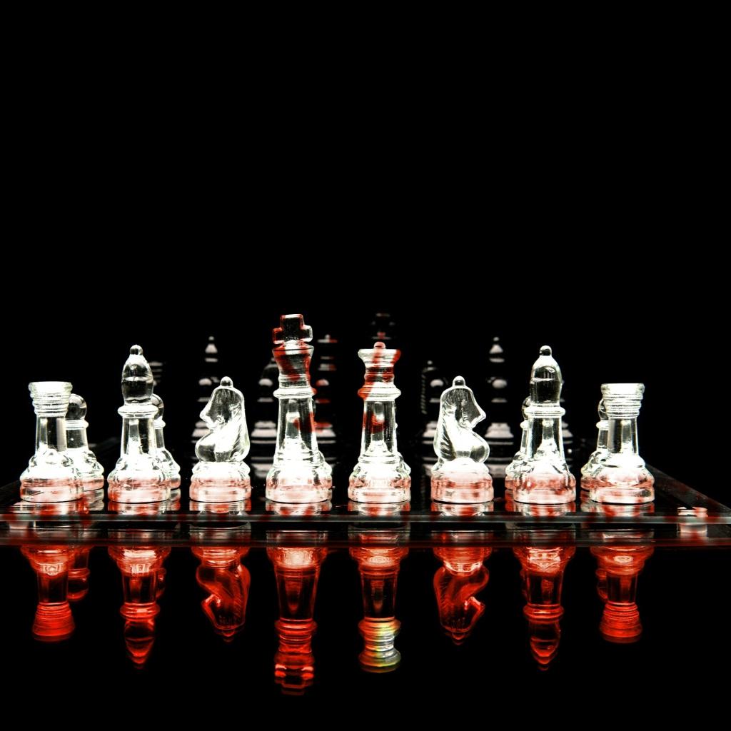 1024x1024 Glass Chess Wallpaper for 1024x1024