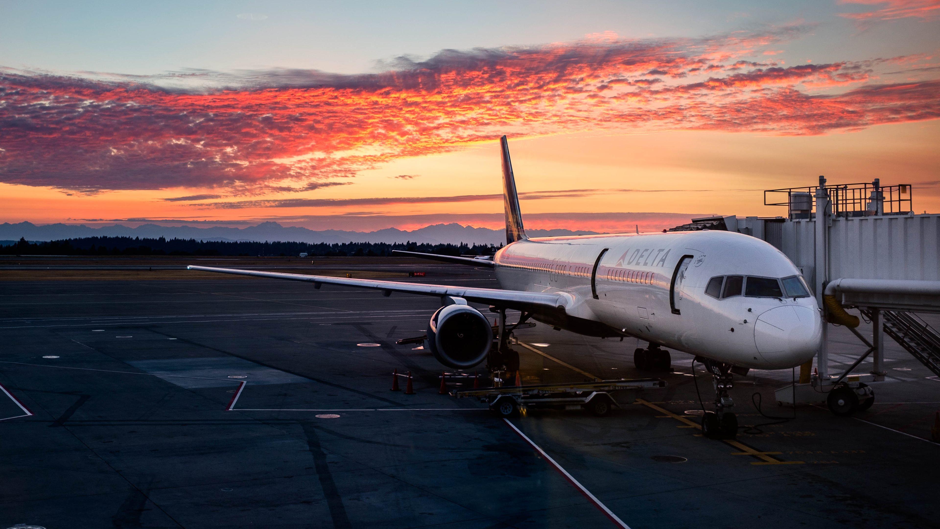 3840x2160 Airport Widescreen Wallpaper HD 50126 3840x2160px
