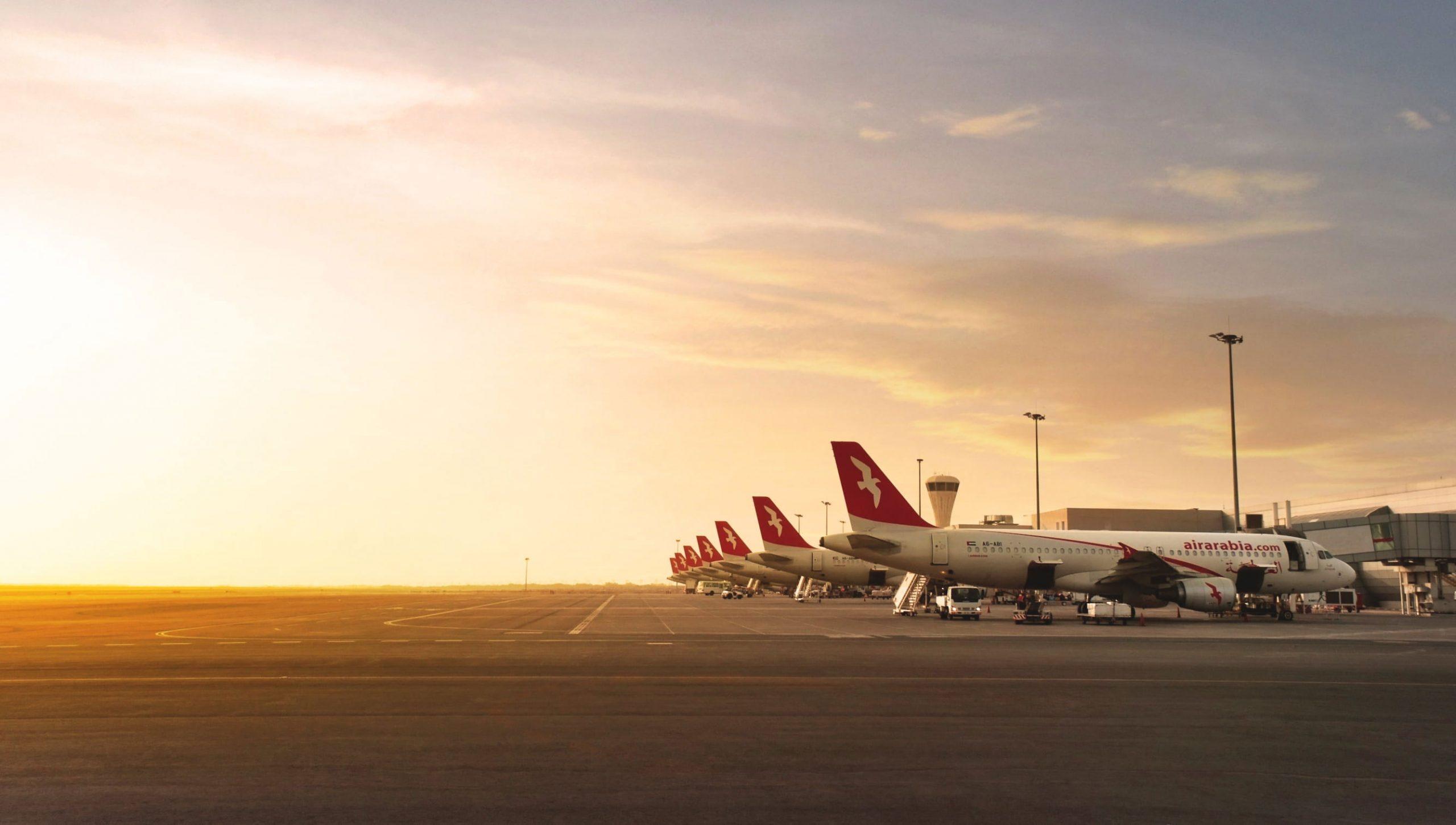 2560x1451 Wallpaper White Commercial Airplane, Sunset, The Plane • Wallpaper For You HD Wallpaper For Desktop & Mobile
