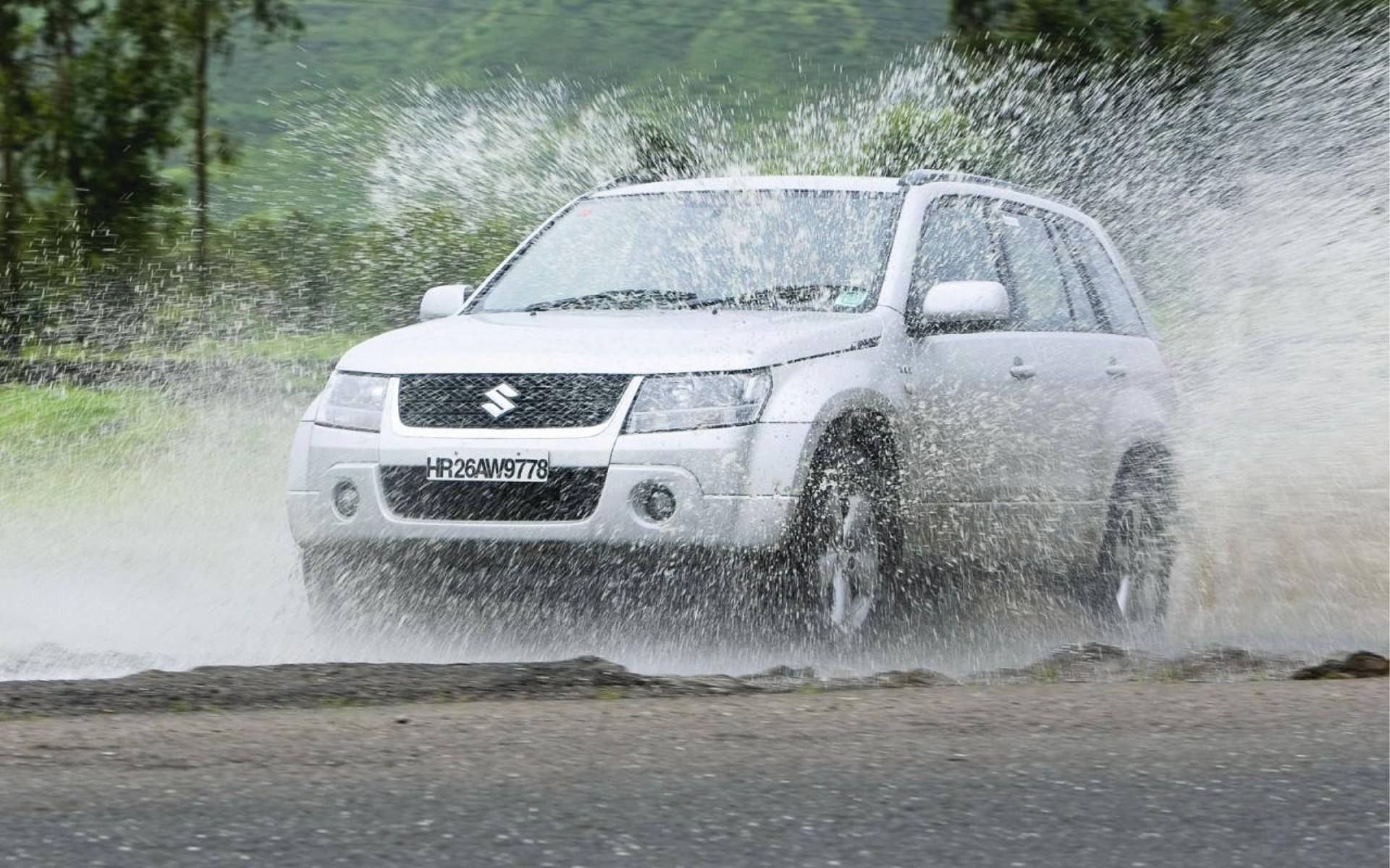 1920x1200 High Quality Wallpaper: Suzuki Grand Vitara Off Road Wallpaper