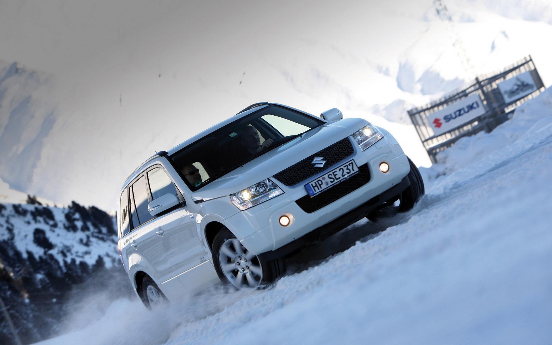 1920x1200 Suzuki Grand Vitara III Desktop wallpaper 1680x1050
