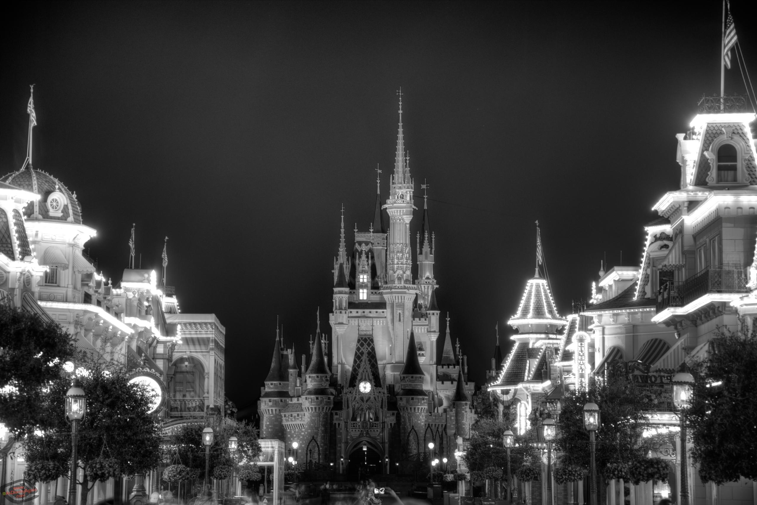 2560x1711 Dark Disney Wallpaper