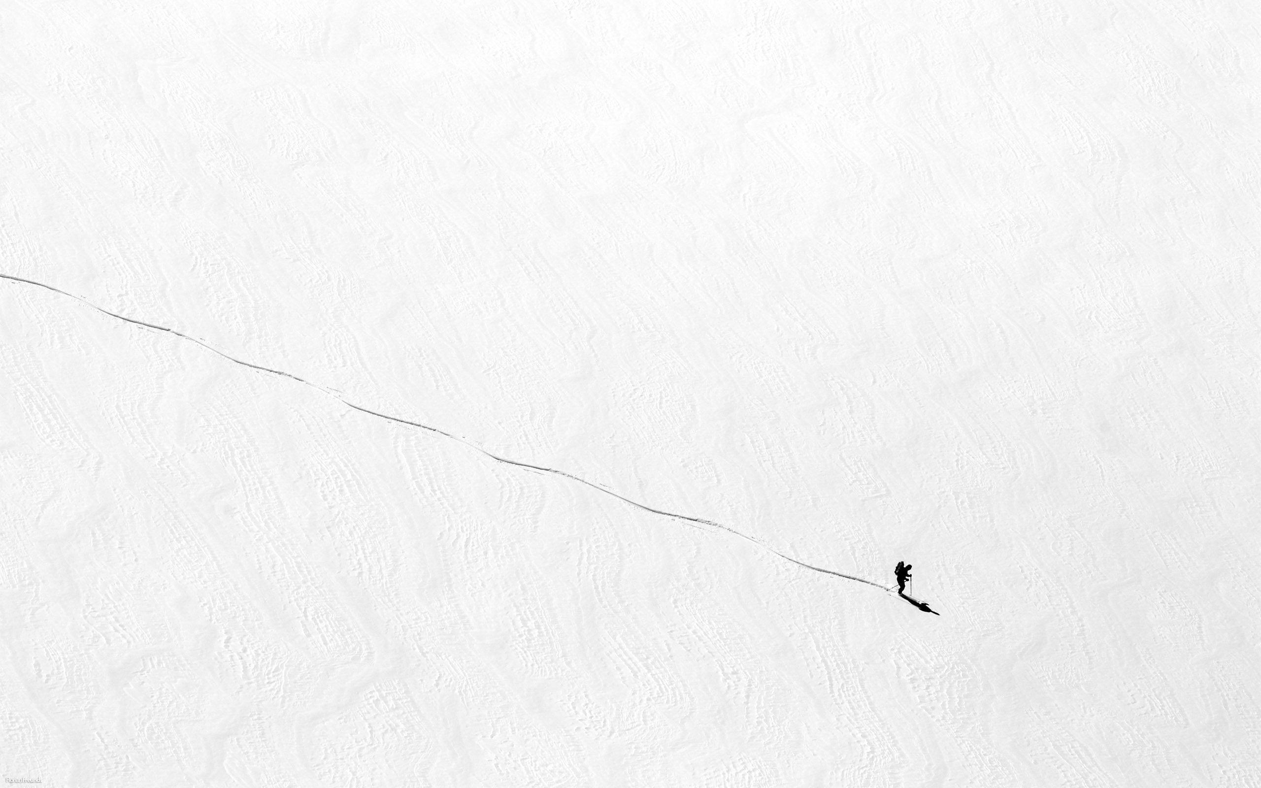 2560x1600 Waverider. black and white ski minimal wallpaper. Black and white