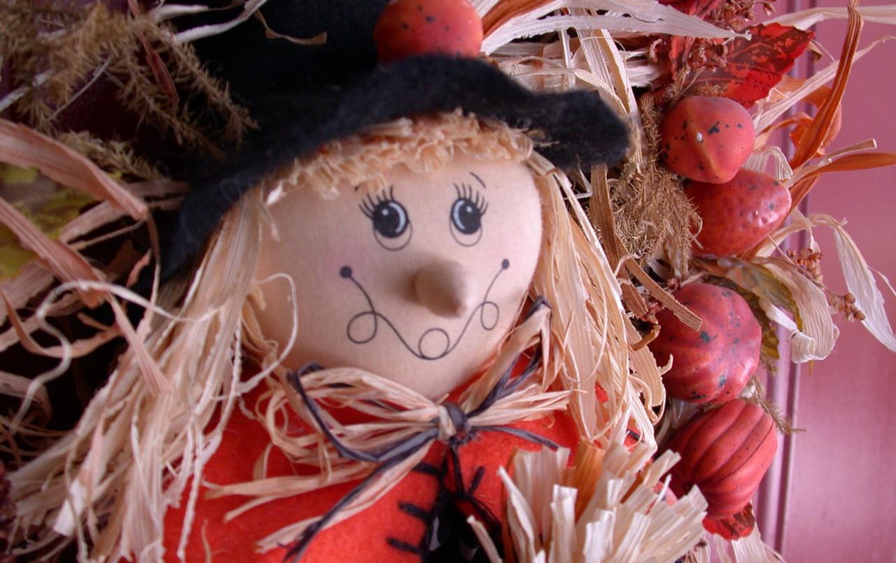 1280x804 Scarecrow Wreath wallpaper. Scarecrow Wreath