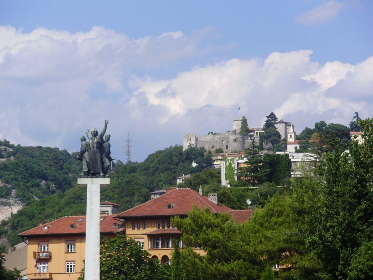 1200x900 Rijeka Trsat. Background Wallpaper Image