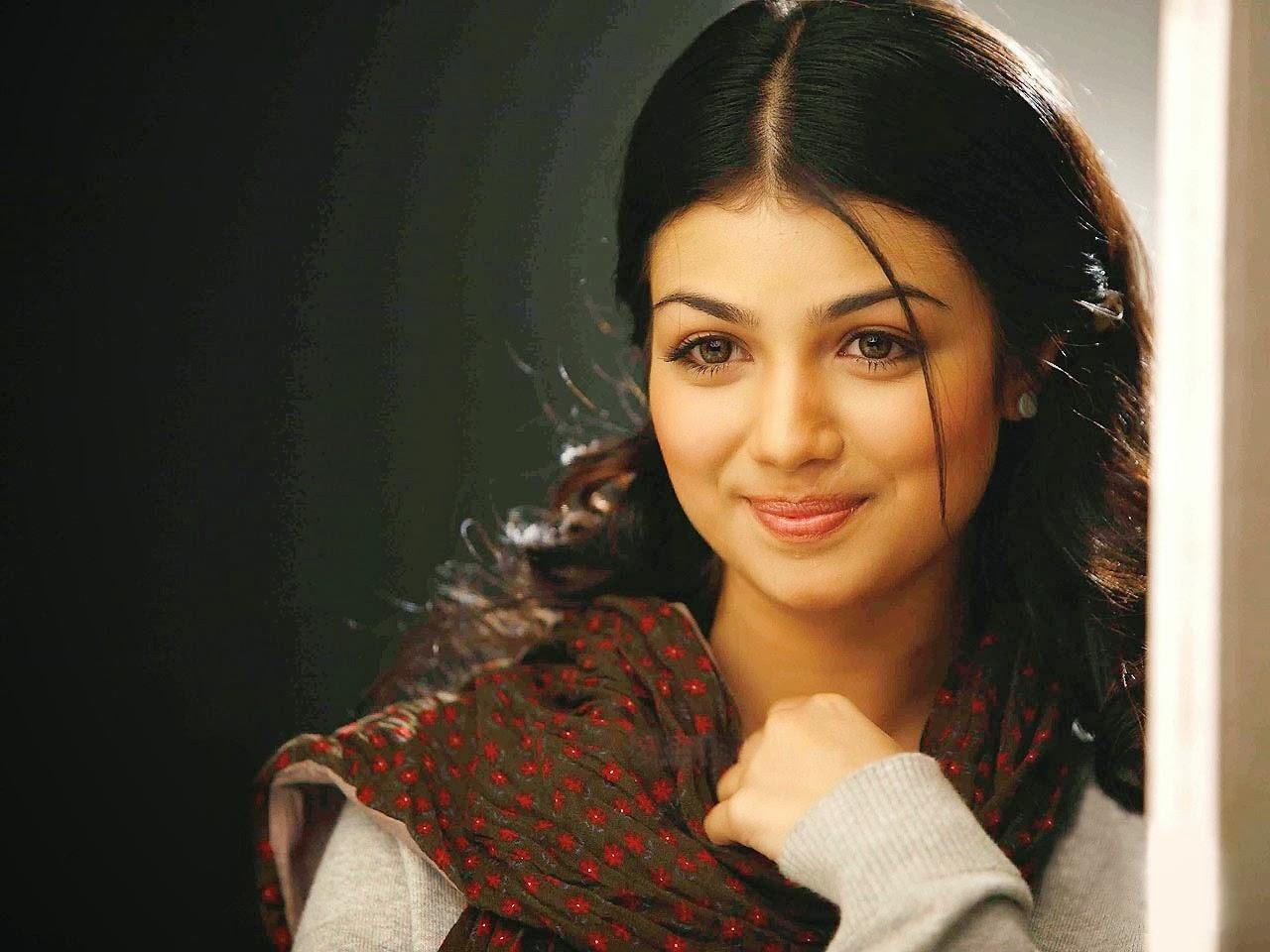 1280x960 Cute Indian Actress Image And Wallpaper Latest
