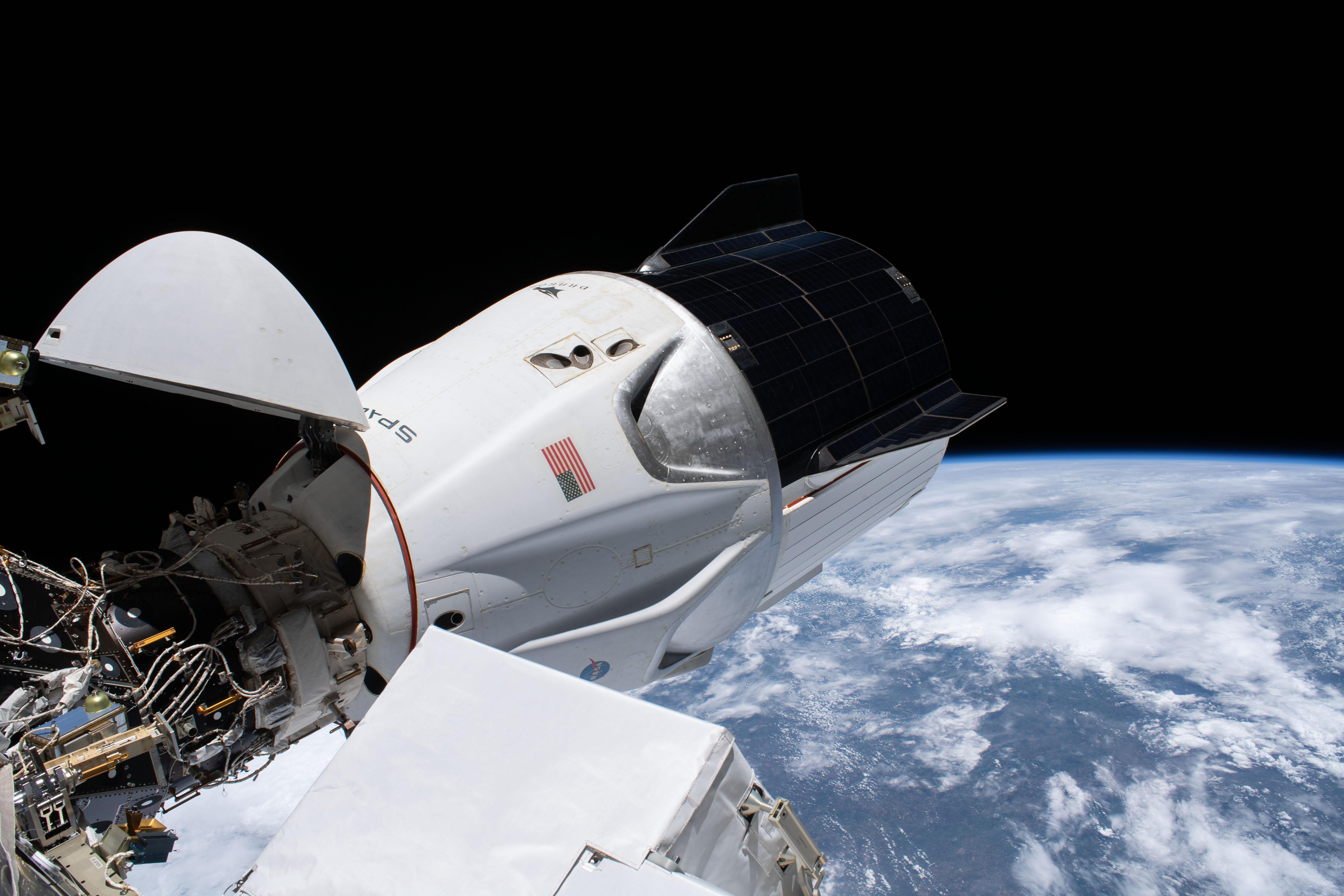 5568x3712 SpaceX Crew 1