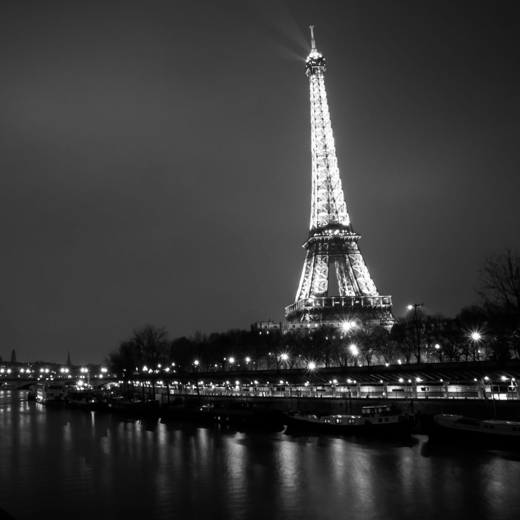 2048x2048 Night Paris Wallpaper Black And White