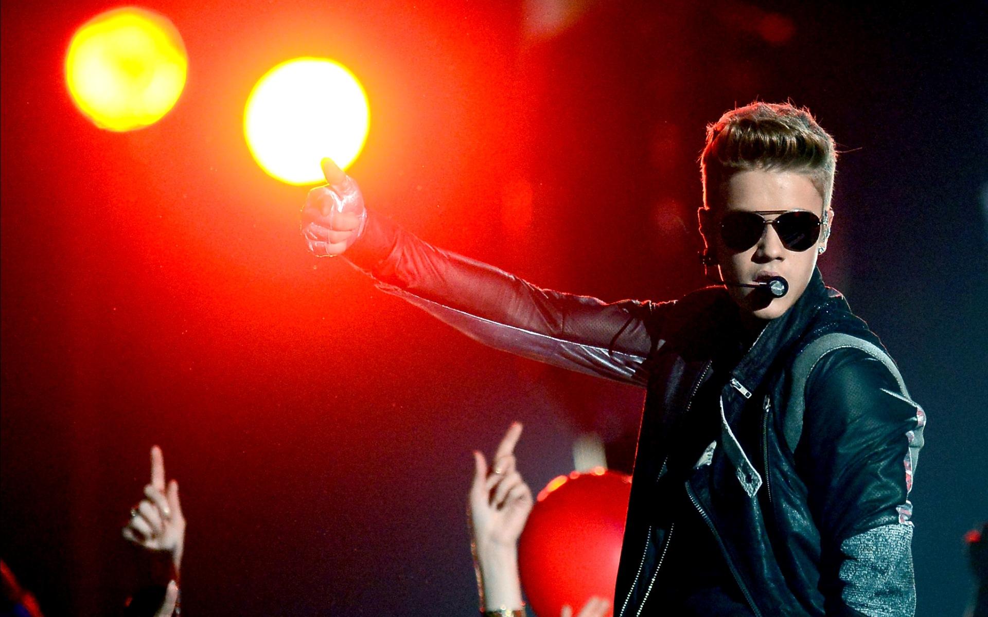 1920x1200 Justin Bieber