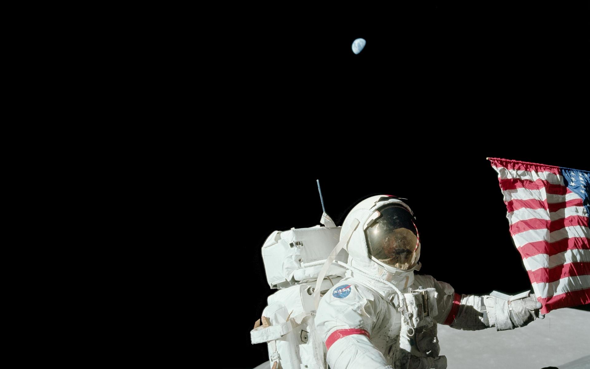 1920x1200 Astronaut on the Moon Wallpaper