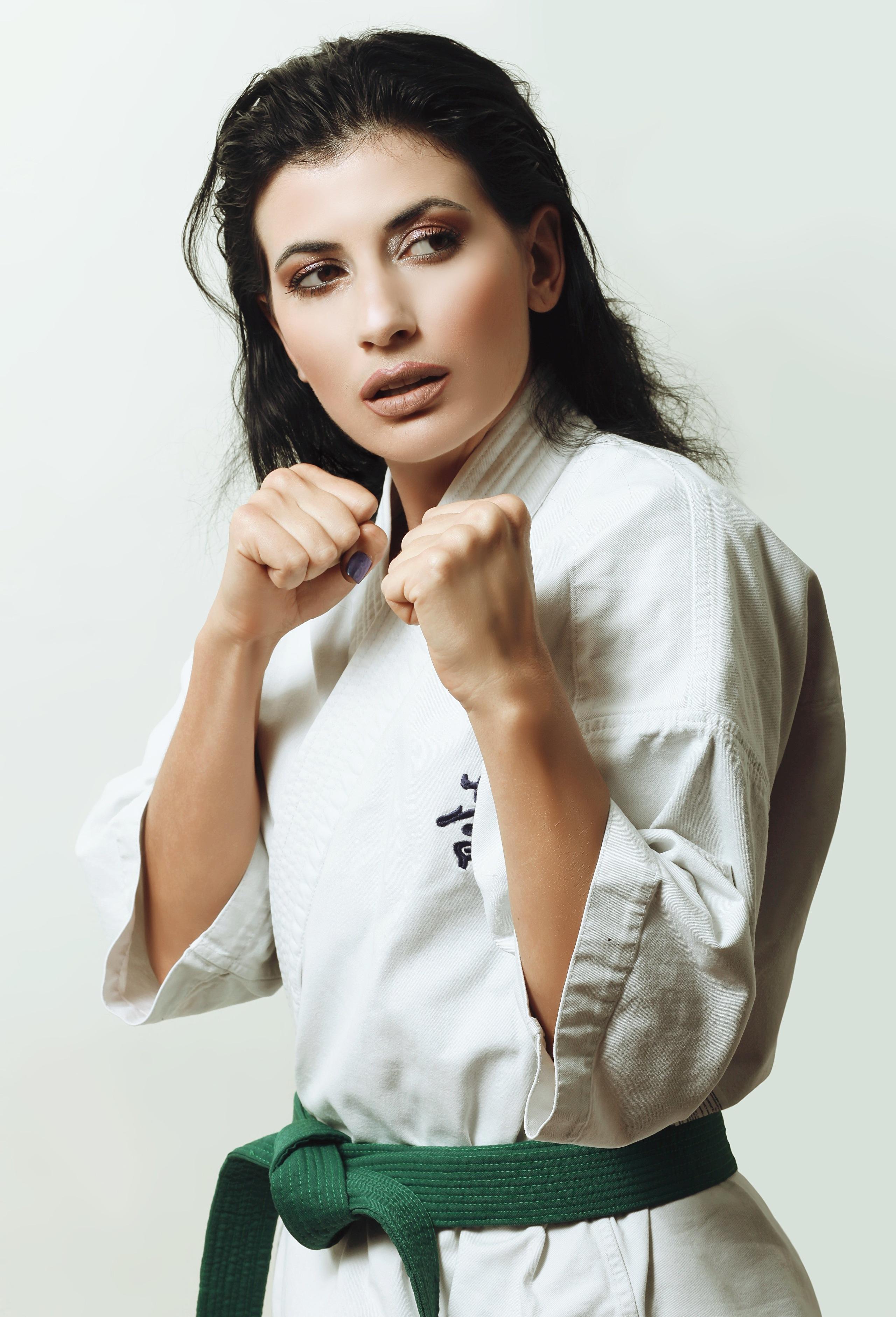 Girl Karate Wallpapers - Top Free Girl Karate Backgrounds - WallpaperAccess