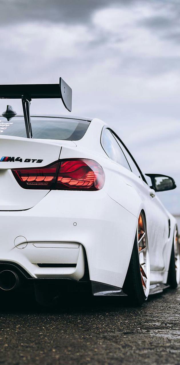 630x1280 BMW M4 GTS wallpaper