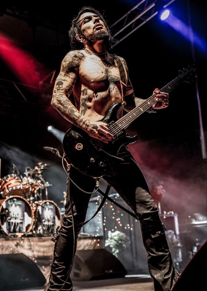 854x1200 Dave Navarro. Dave navarro, Dave, Colin firth