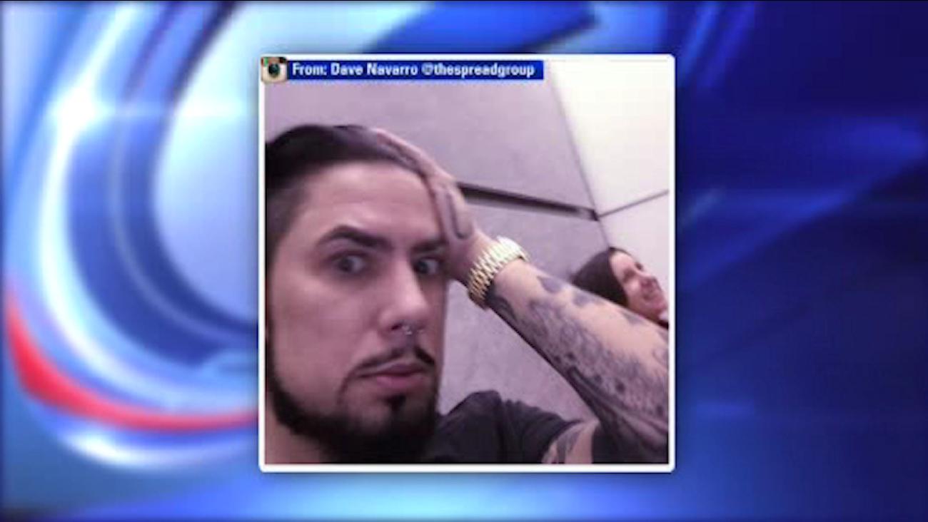1300x732 Guitarist Dave Navarro in elevator that plunged several floors in Midtown New York