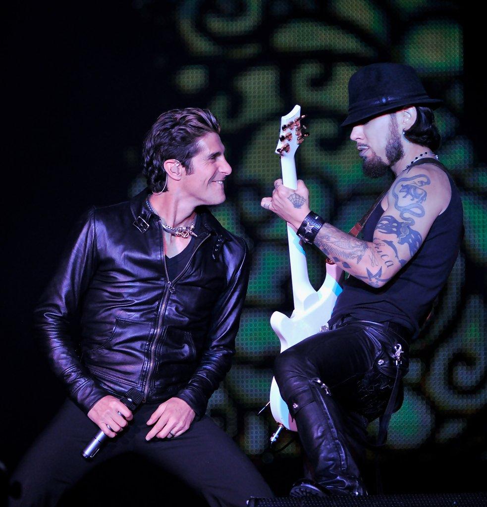 983x1024 Dave Navarro, Haddad, GuerillaOne Navarro Photo