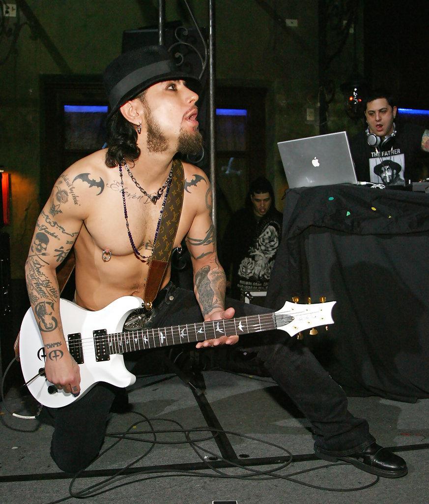 873x1024 Dave Navarro, DJ Skribble Navarro and DJ Skribble Photo