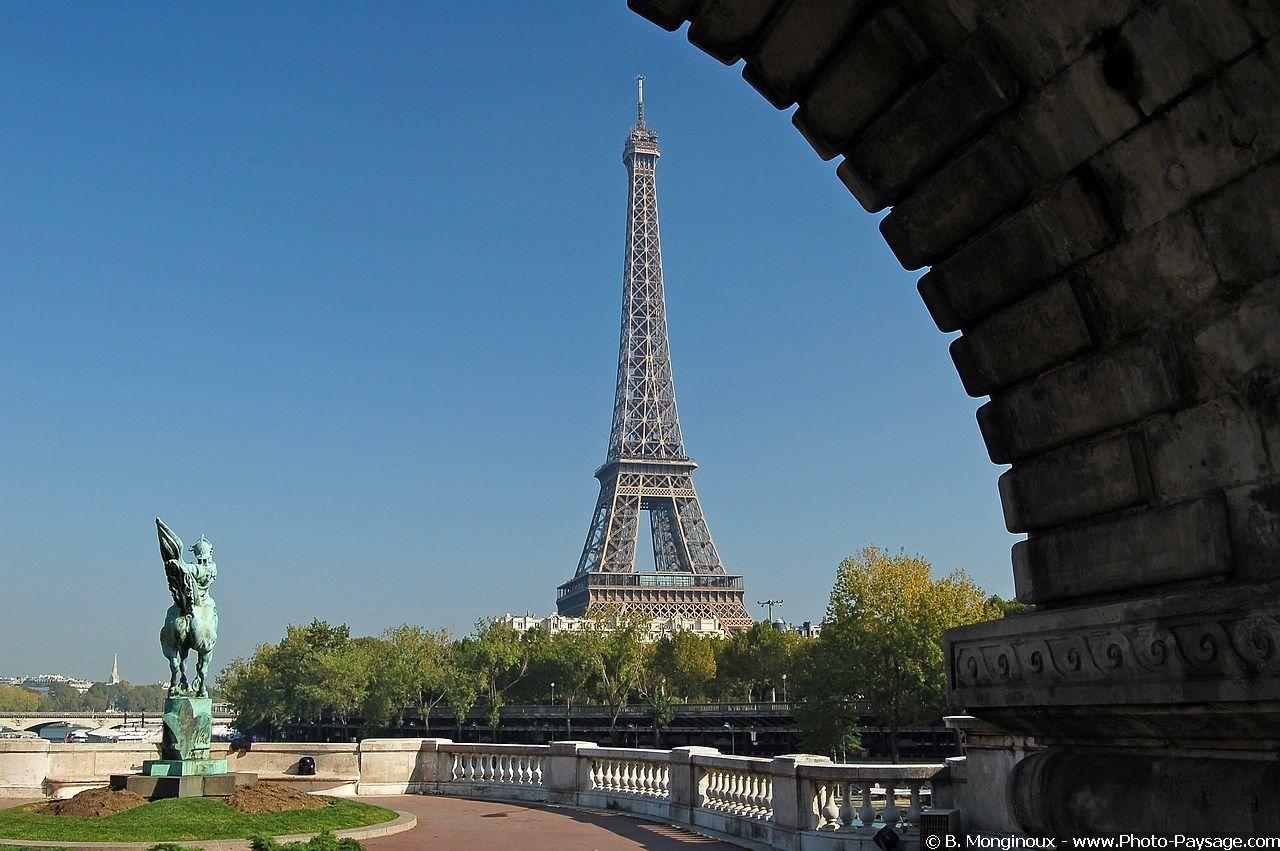 1280x851 Download Eiffel Tower Paris City At Night Travel Wallpaper Landscape