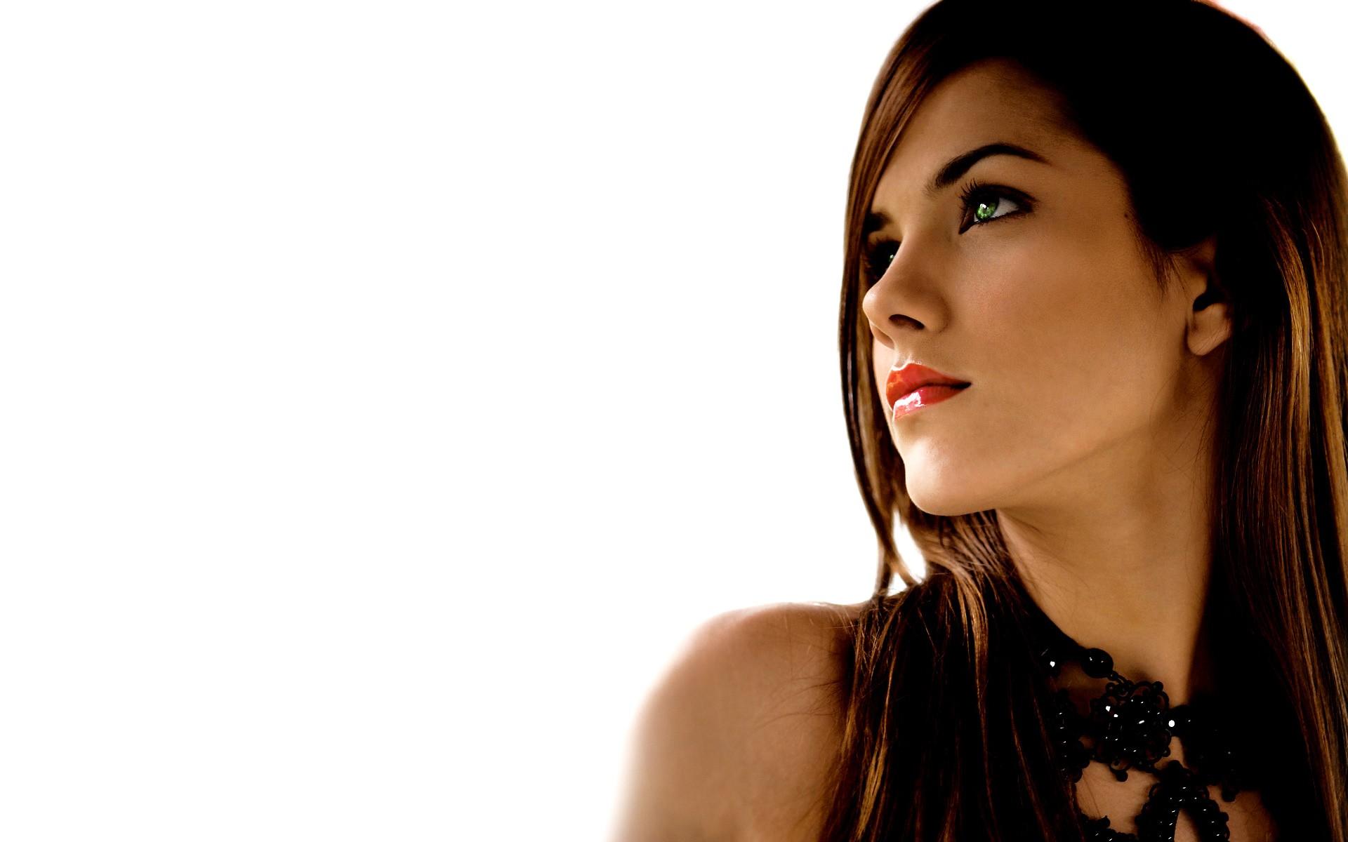 1920x1200 Beautiful Women Wallpaper