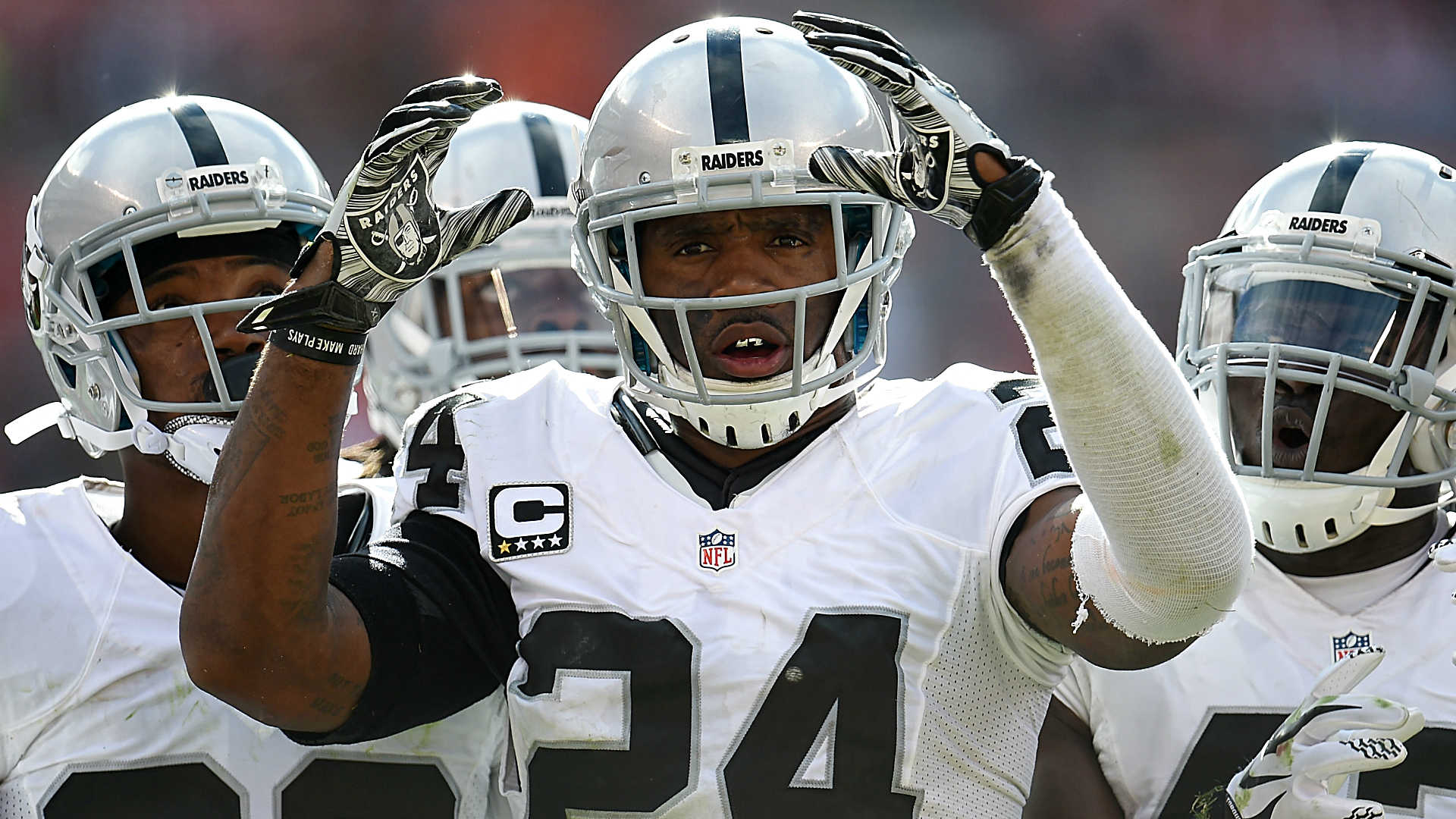 1920x1080 Charles Woodson's kids demanded an interception, and he delivered
