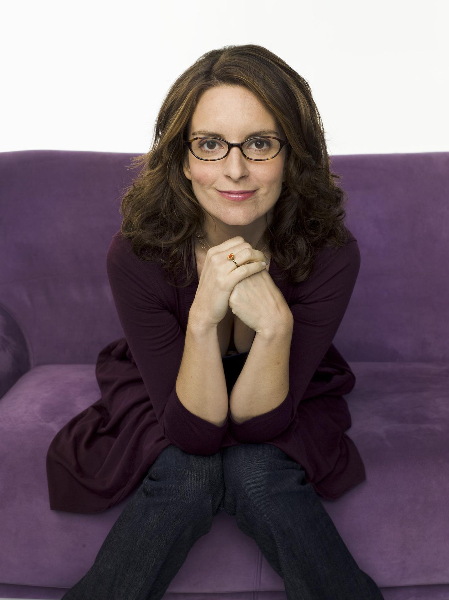 1439x1920 HD Tina Fey Wallpaper