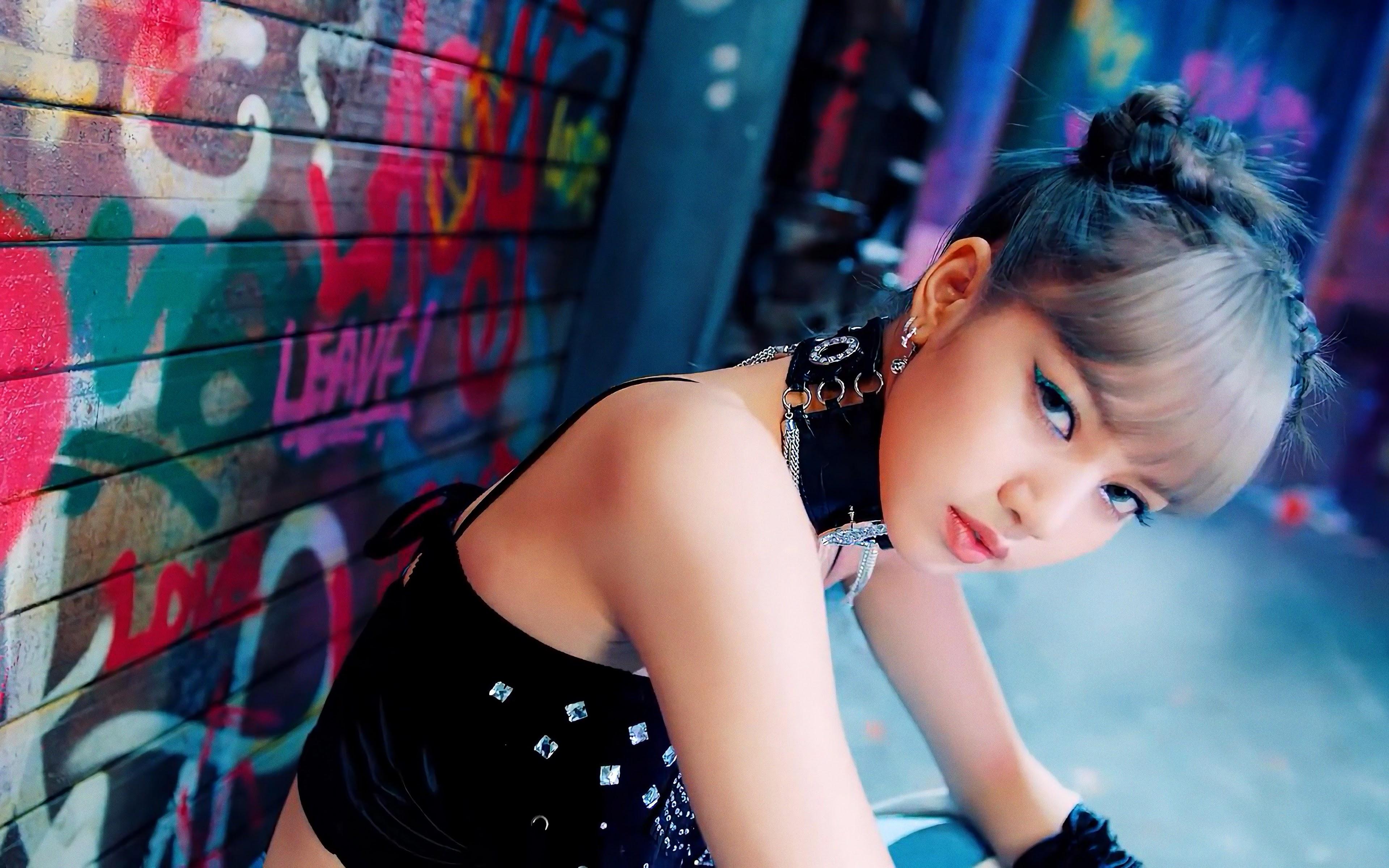 3840x2400 BLACKPINK Kill This Love Lisa 4K Wallpaper