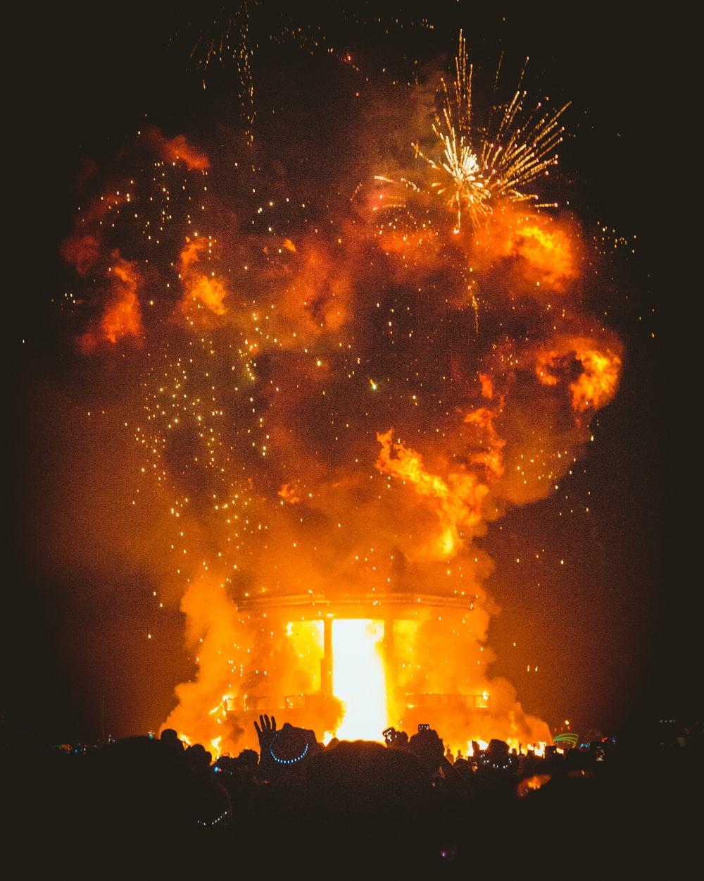 1000x1250 Burning City Picture. Download Free Image