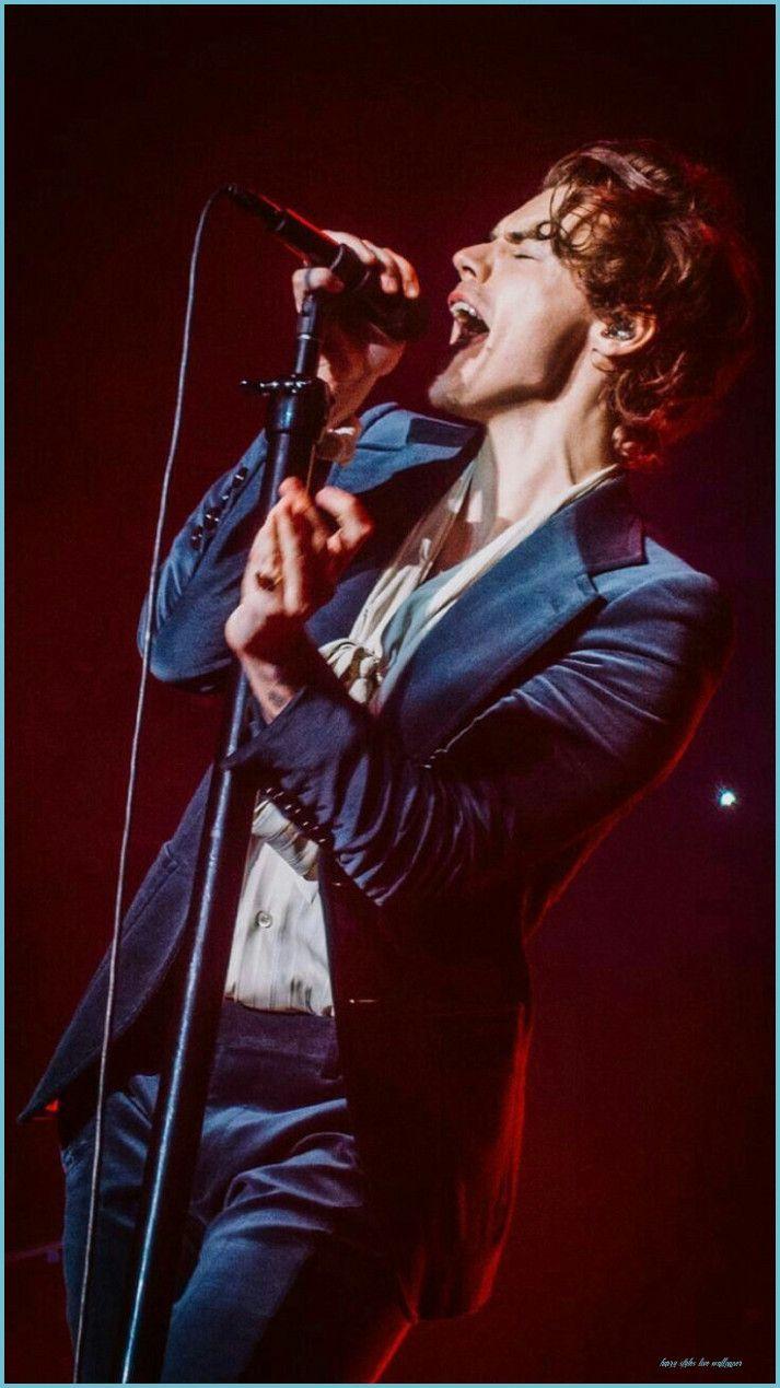 713x1269 Harry Styles Golden Wallpaper