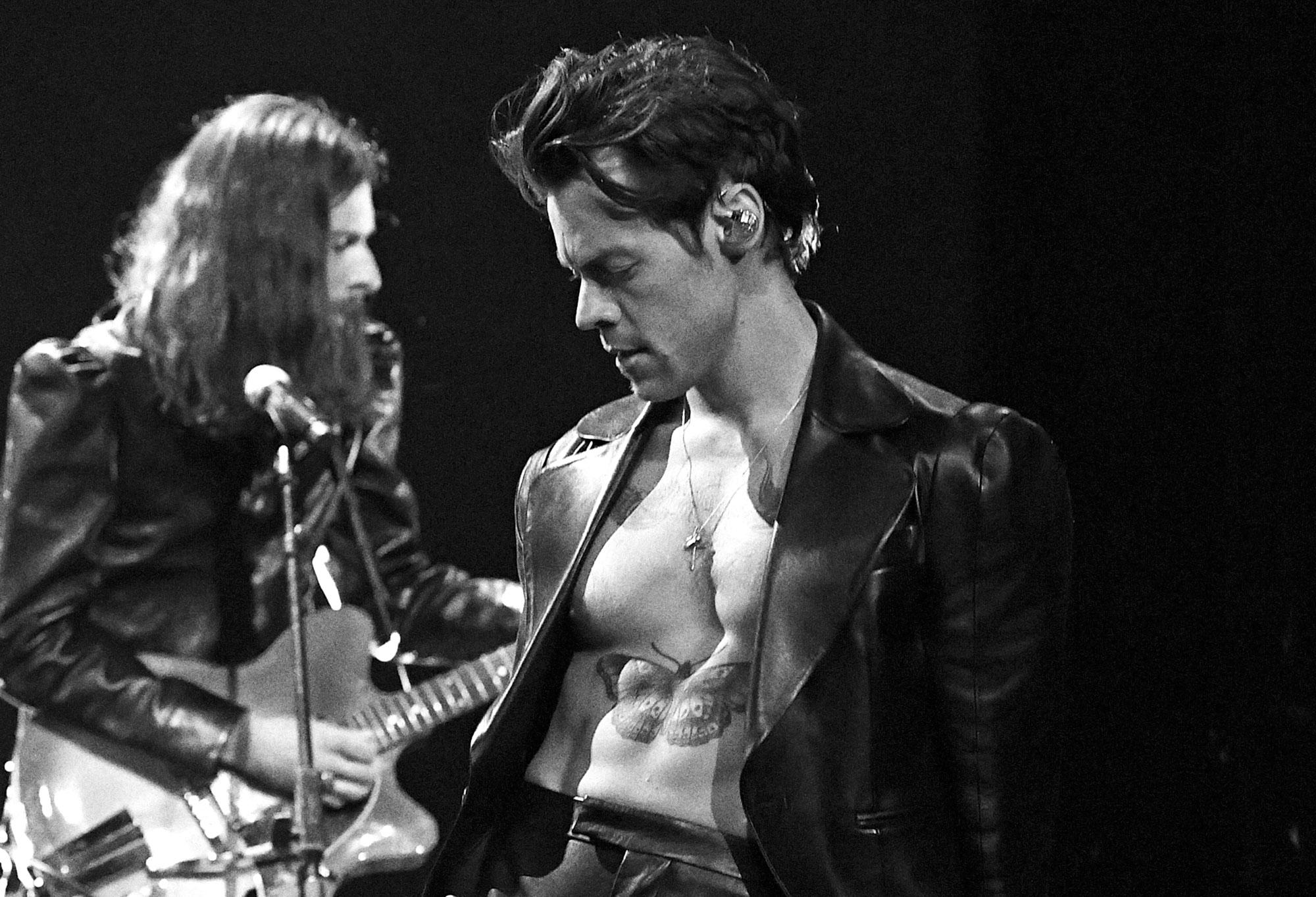 2000x1363 Grammys 2021: 6 Photo of Harry Styles That You Need to See Again
