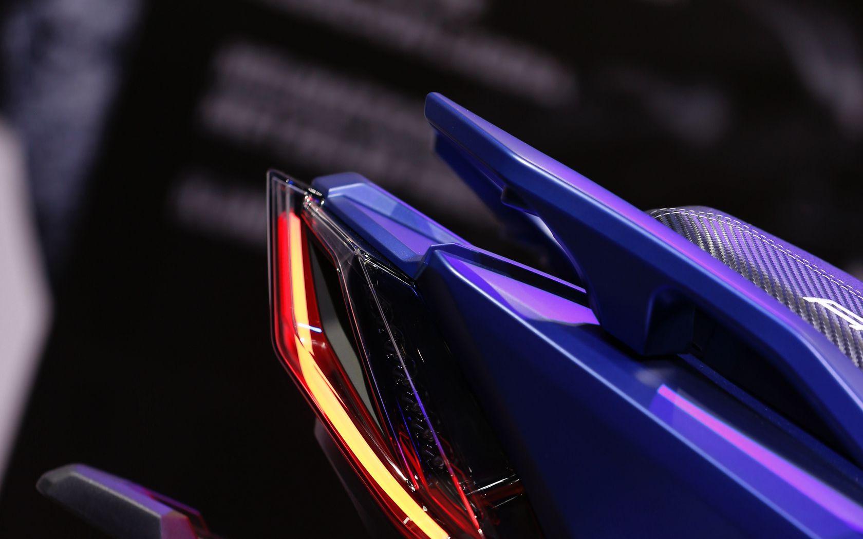 1680x1050 Download wallpaper 1680x1050 motorcycle, bike, parts, light widescreen 16:10 HD background