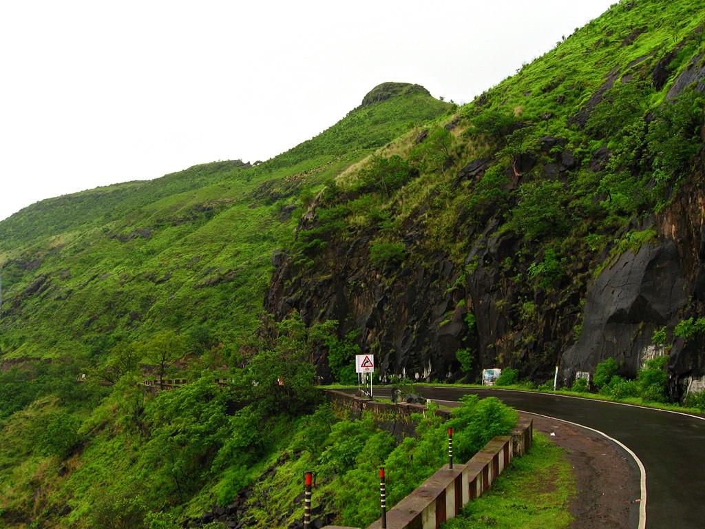 1024x768 Mahabaleshwar in Monsoon