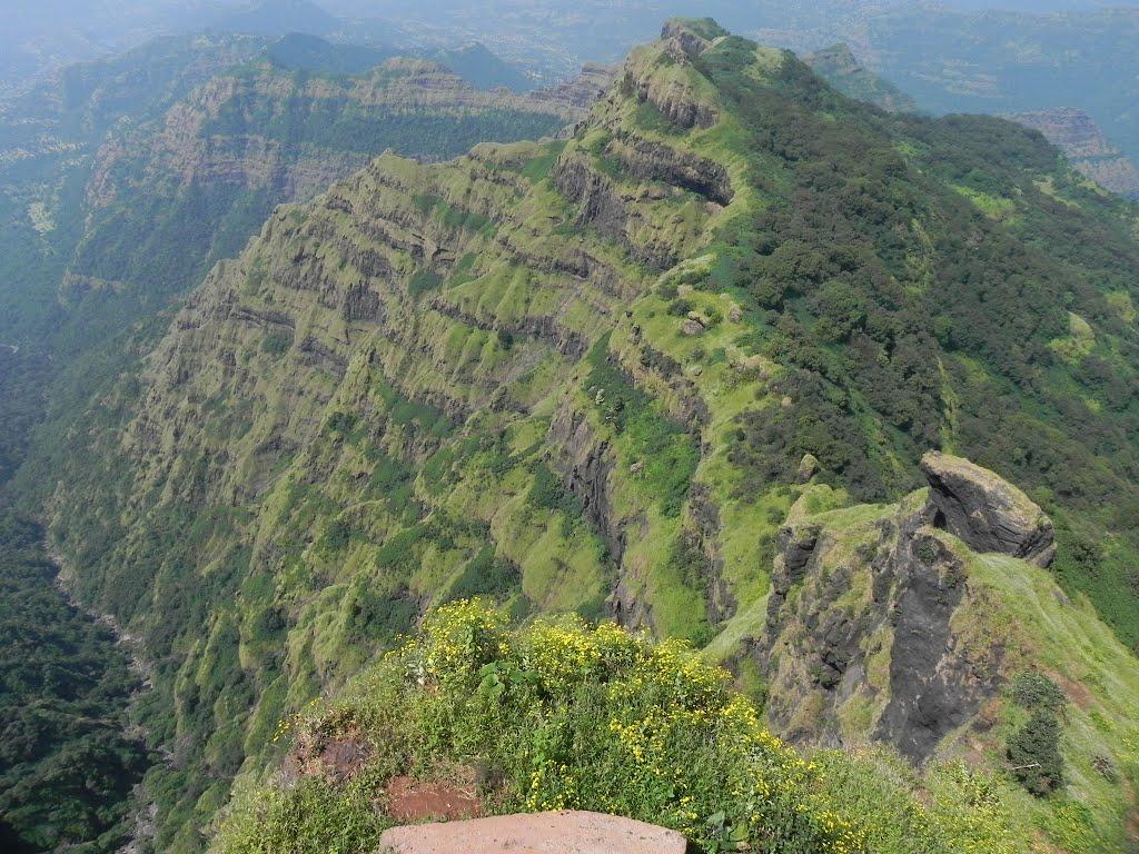 1024x768 Beautiful Panoramic View of the Sahyadri Mountains, Mahabaleshwar