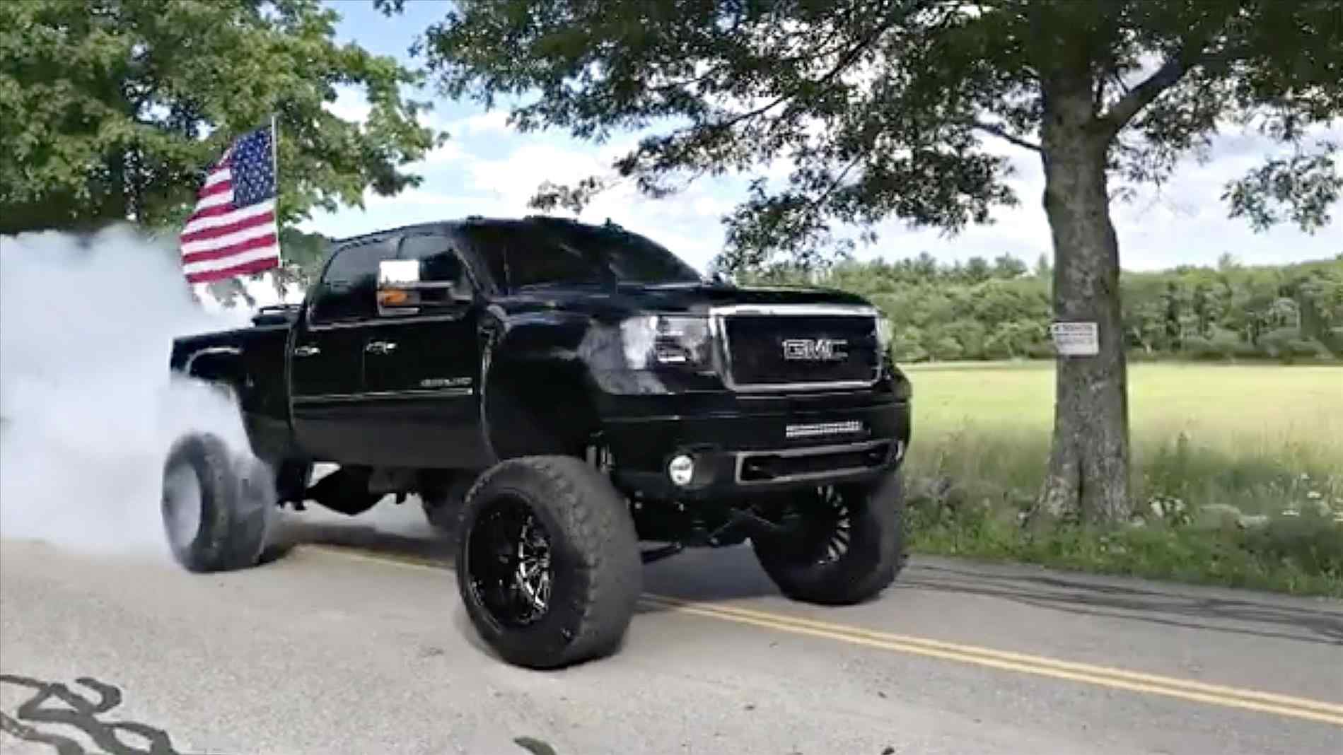1899x1068 Diesel Truck Wallpaper