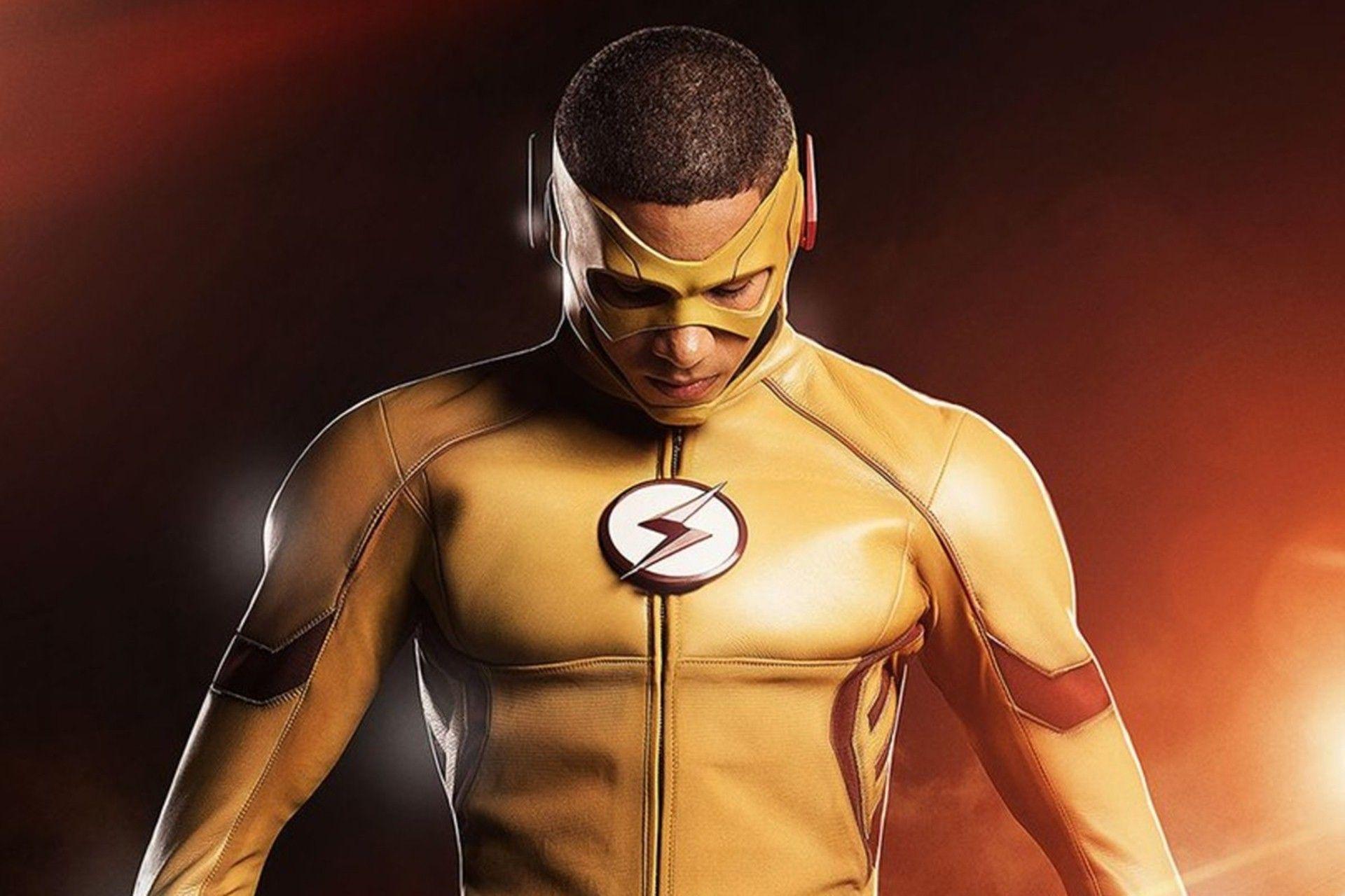 1920x1280 The Flash Season 3 Keiynan Lonsdale As Flash Wallpaper 05325