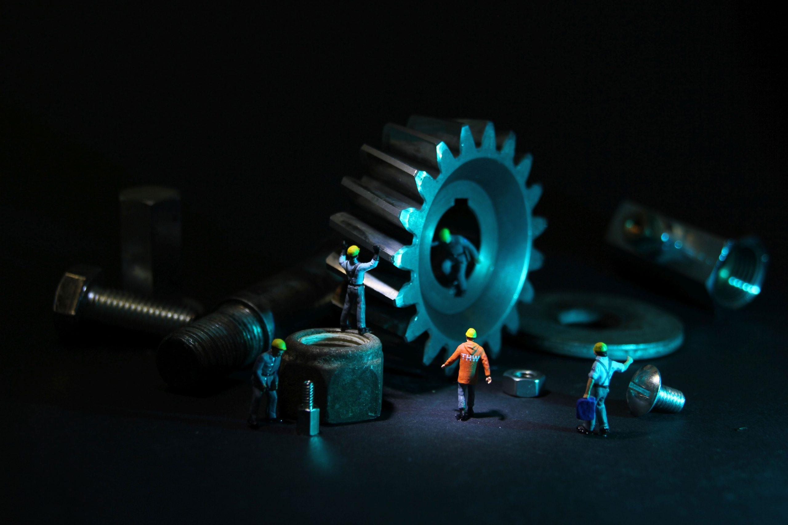 2560x1707 Working men on site wallpaper, mechanical engineering, gear, miniature figures • Wallpaper For You HD Wallpaper For Desktop & Mobile