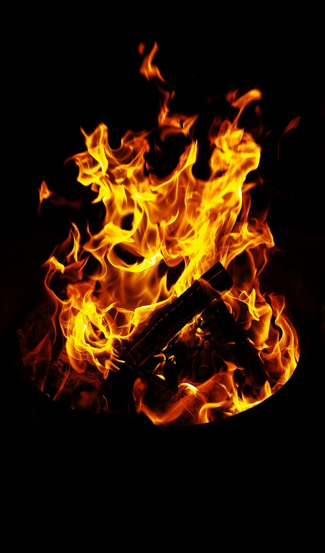 1136x1929 Fire wallpaper