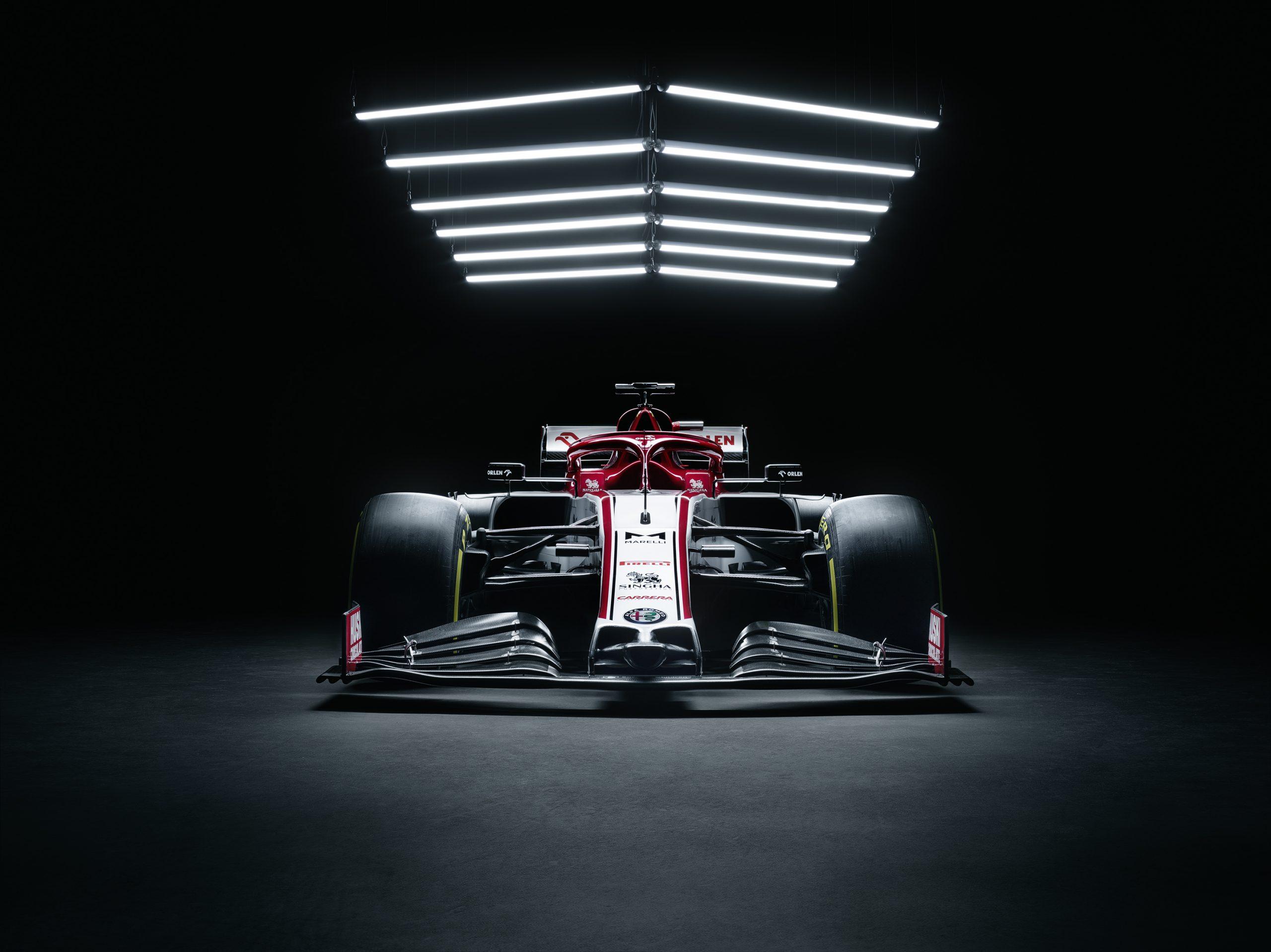2560x1918 Alfa Romeo C39 F1 Car launch photo