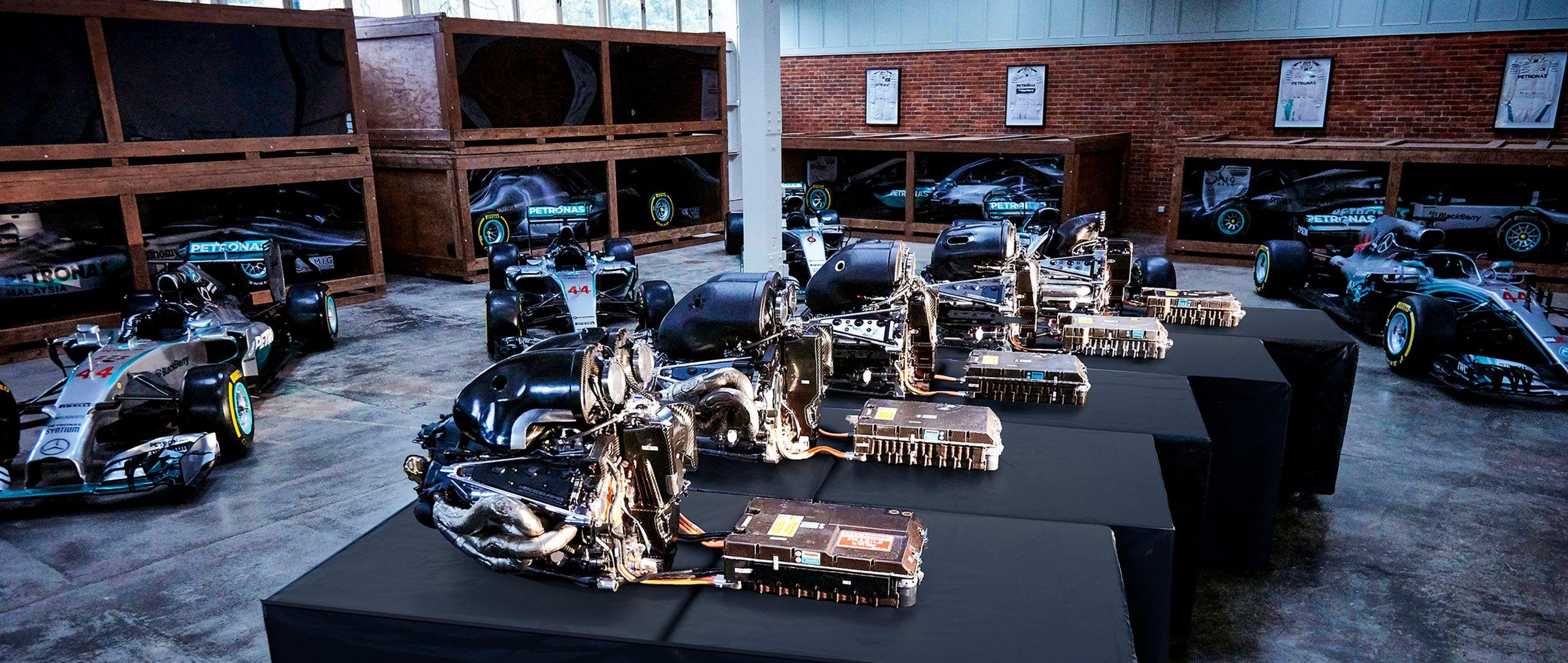 2560x1083 The Internal Combustion Engine: The Power Unit's Mechanical Heart