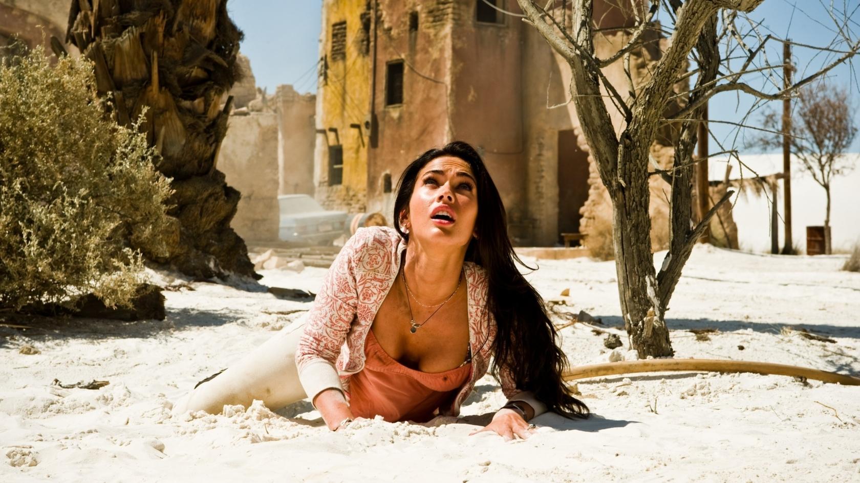 1680x945 Megan Fox Transformers HD Wallpaper