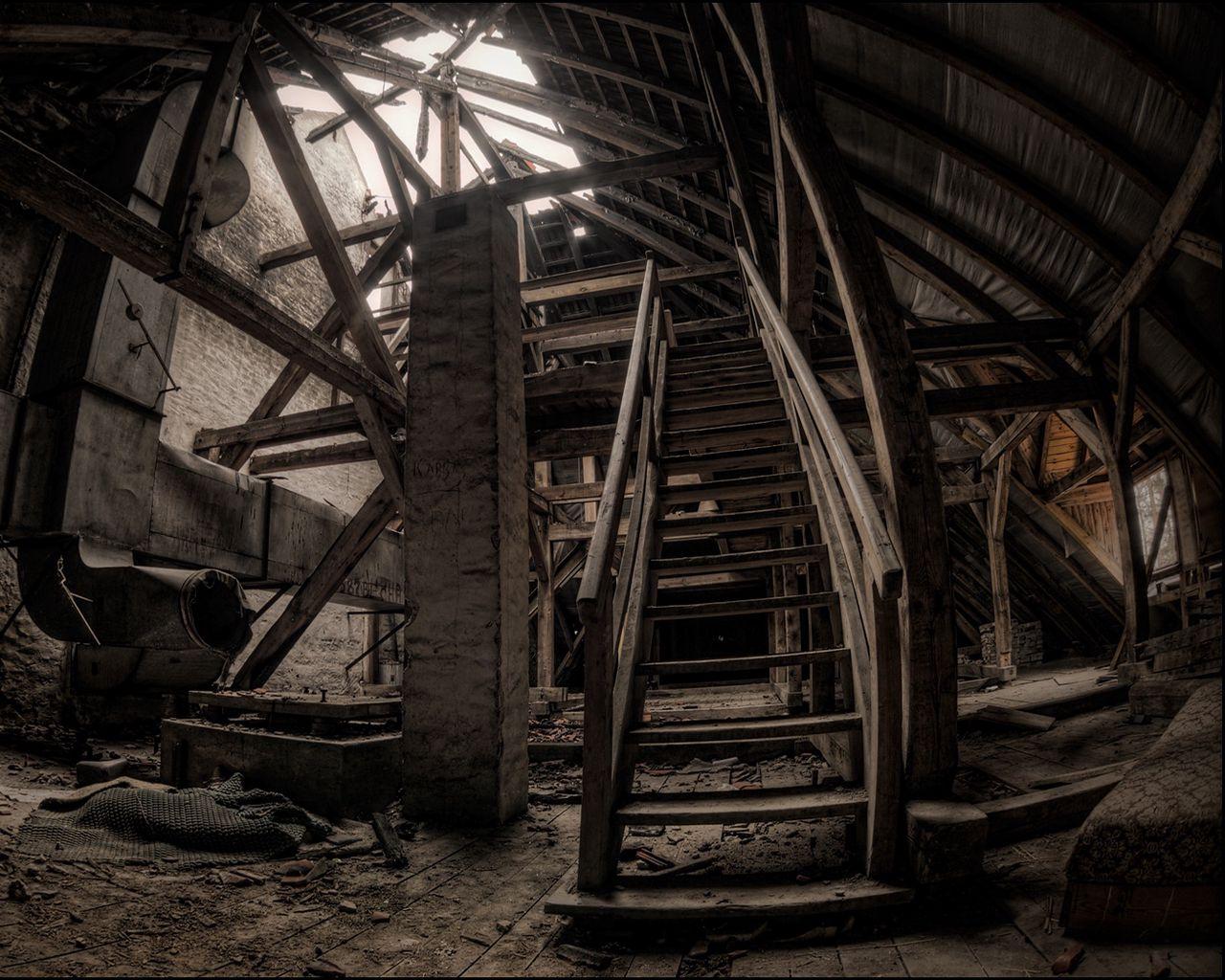 1280x1024 Download wallpaper 1280x1024 old building, stairs, dark, nostalgic, construction standard 5:4 HD background