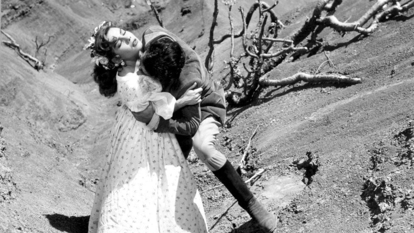 1600x900 Wuthering Heights