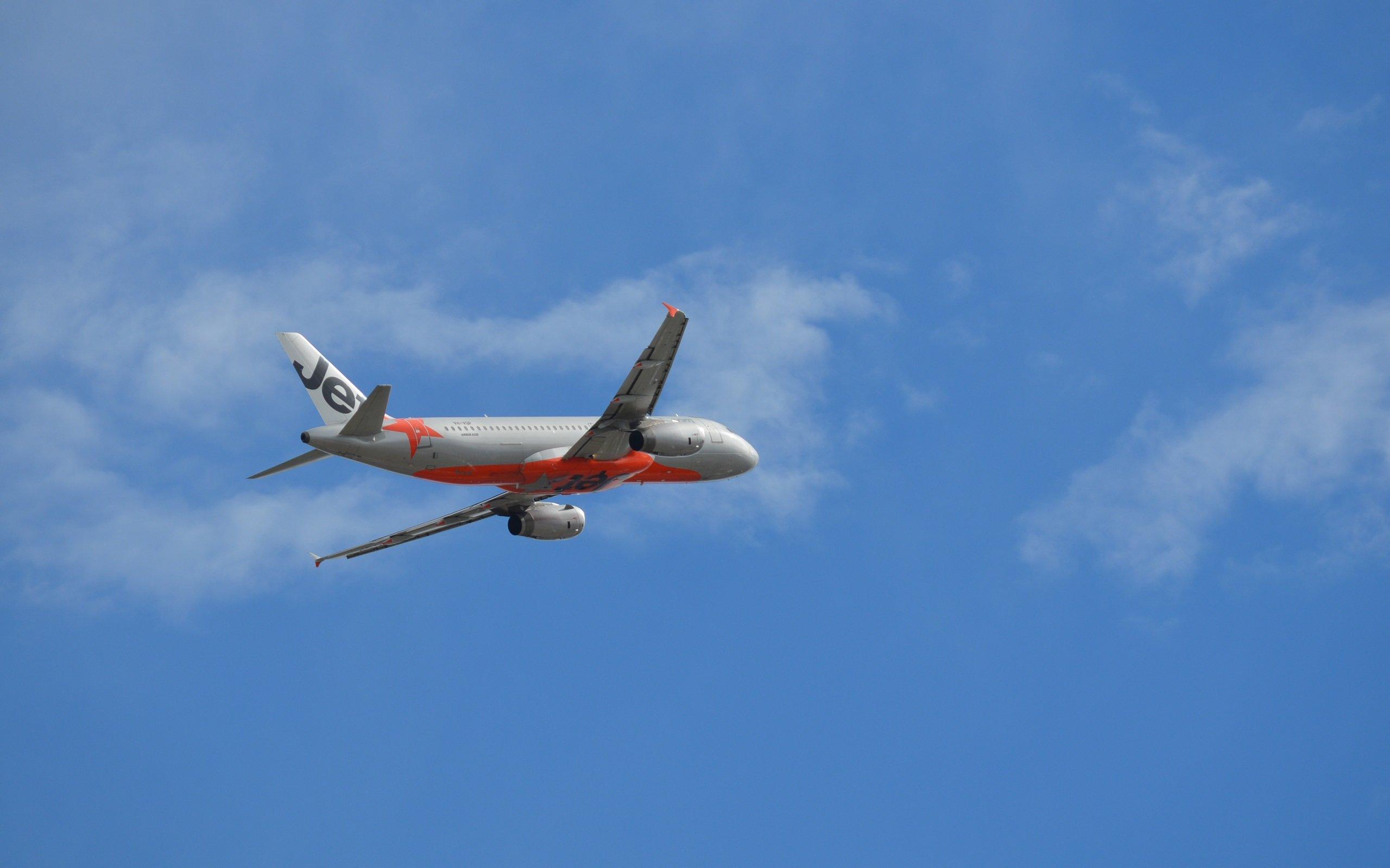 2560x1600 Airbus A320 wallpaper HD for desktop background