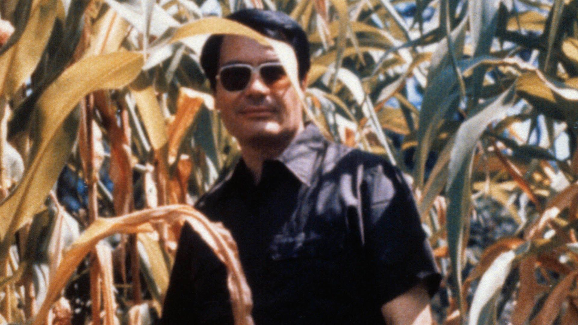 1920x1080 How Did Jim Jones Really Die? Over 40 Years After Jonestown Massacre, Unanswered Questions Linger&E True Crime