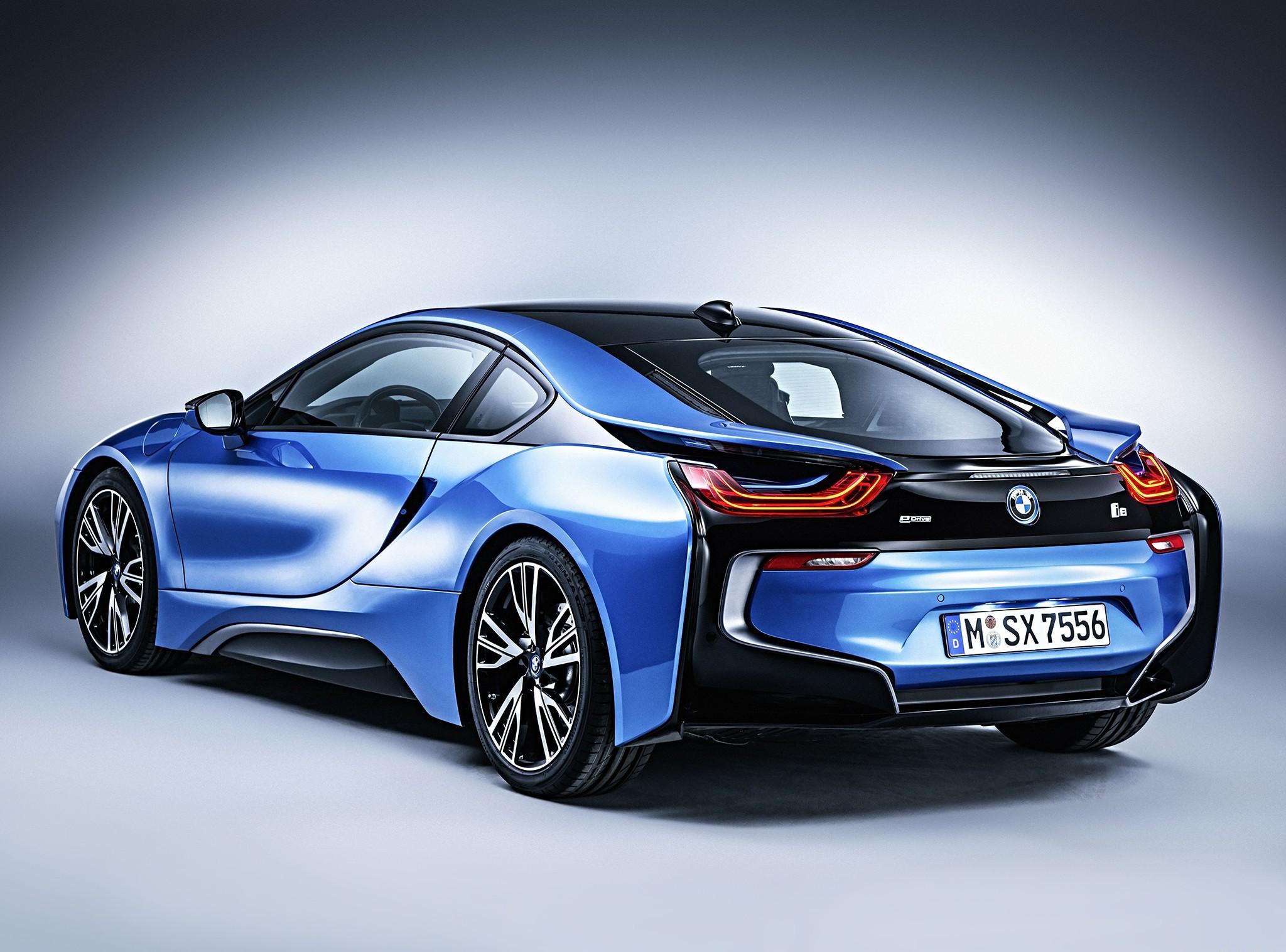 2048x1516 BMW I8 HD Wallpaper