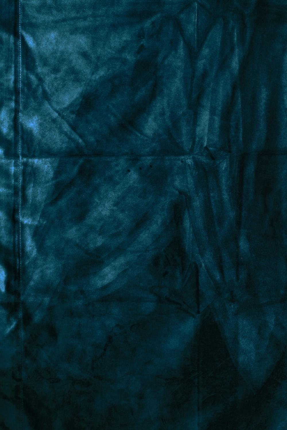 1000x1500 green textile in close up photography photo
