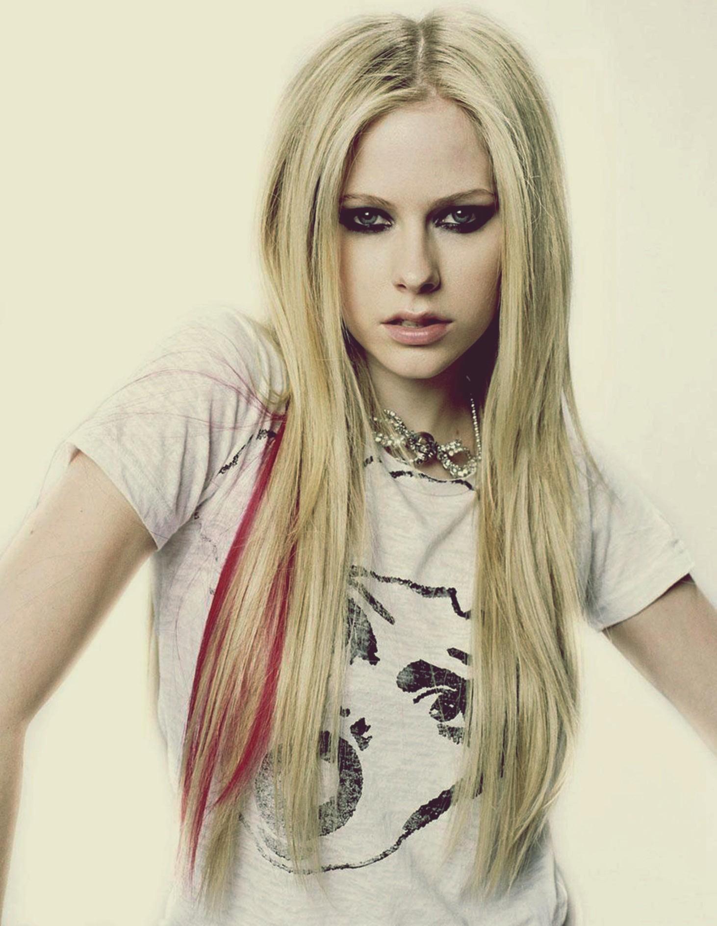 1462x1889 Avril Lavigne Wallpaper HD Wallpaper