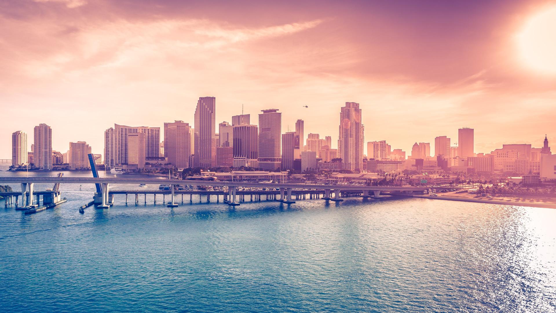 1920x1080 Download wallpaper: Miami Downtown 1920x1080