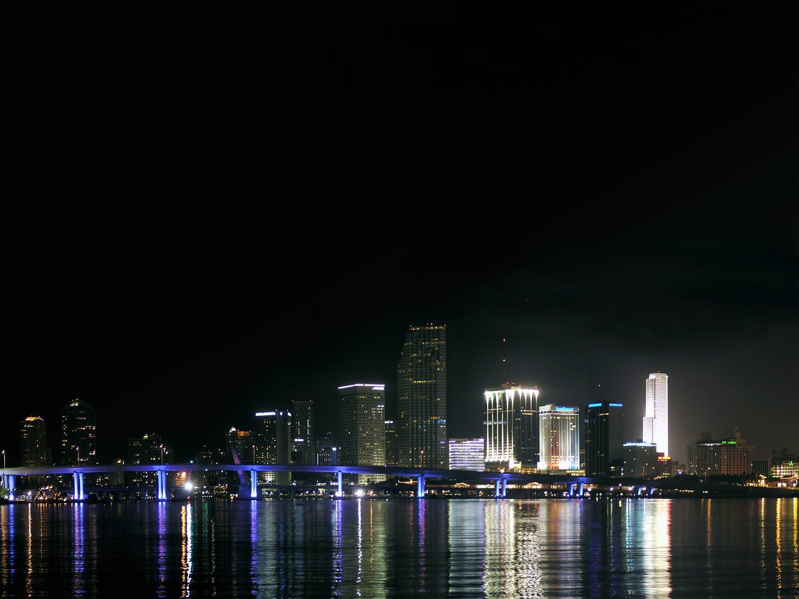 1600x1200 1600x1200 Downtown, Miami, Night, Florida wallpaper JPG