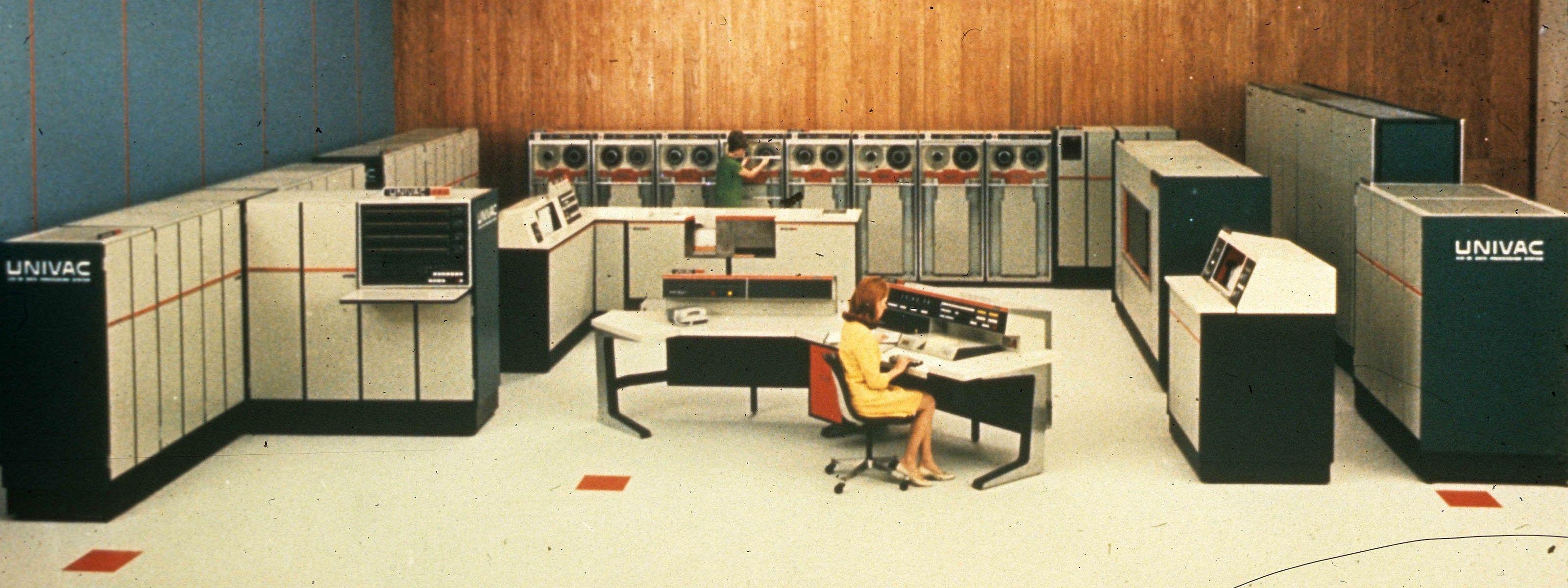 3200x1200 Computer Room Wallpaper